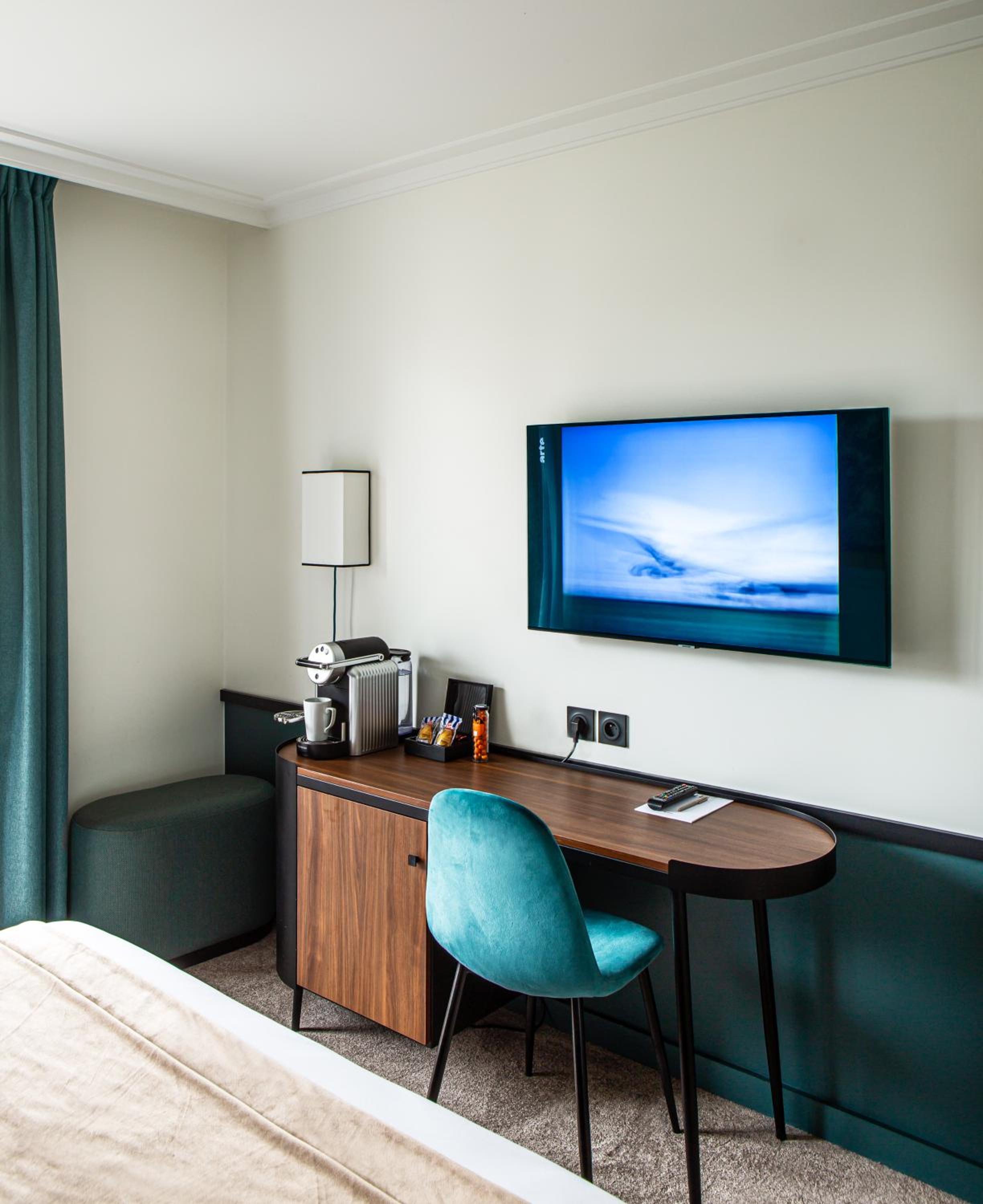 Classic Double Room - Photo 9