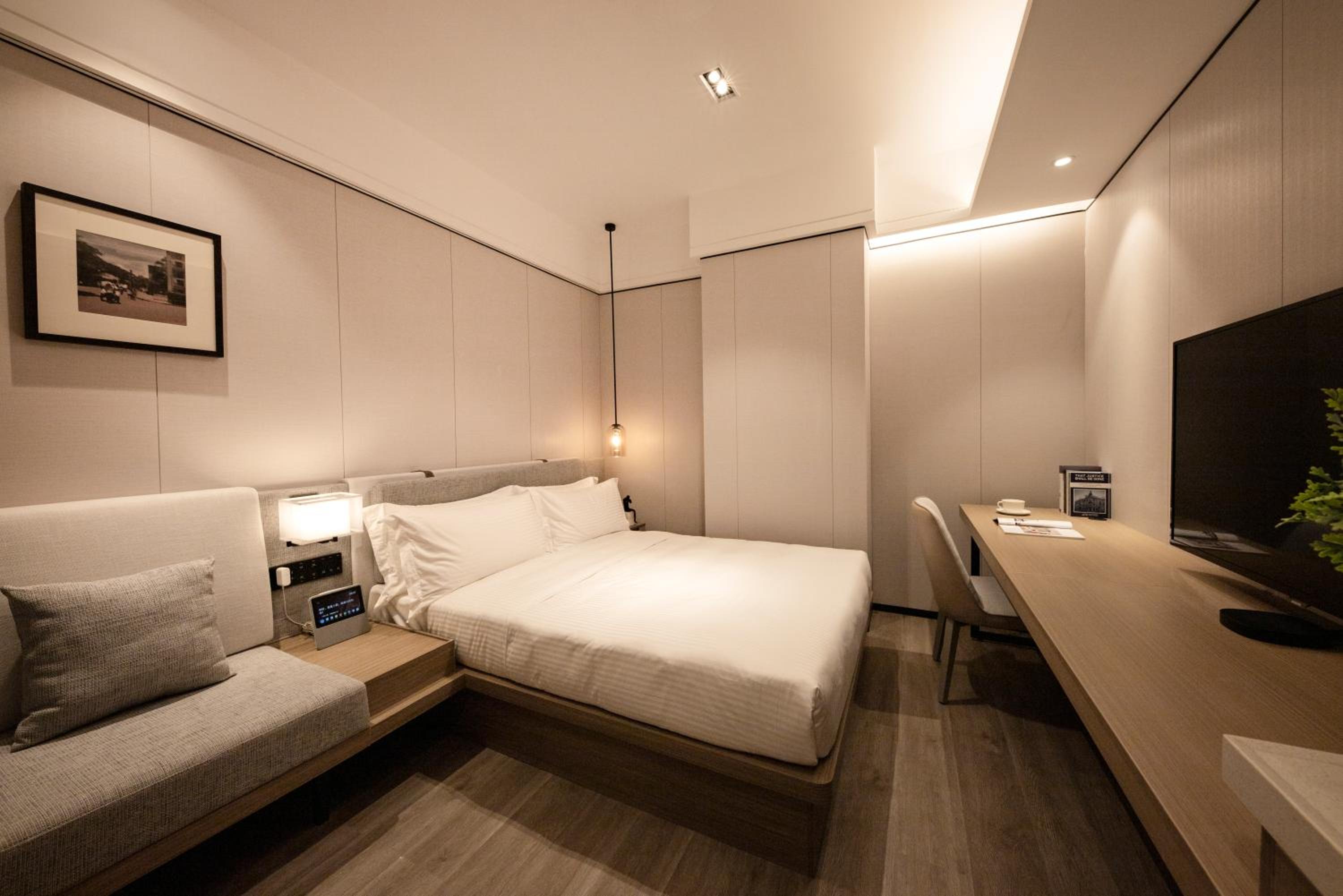 Standard King Room （No Window） photo 2