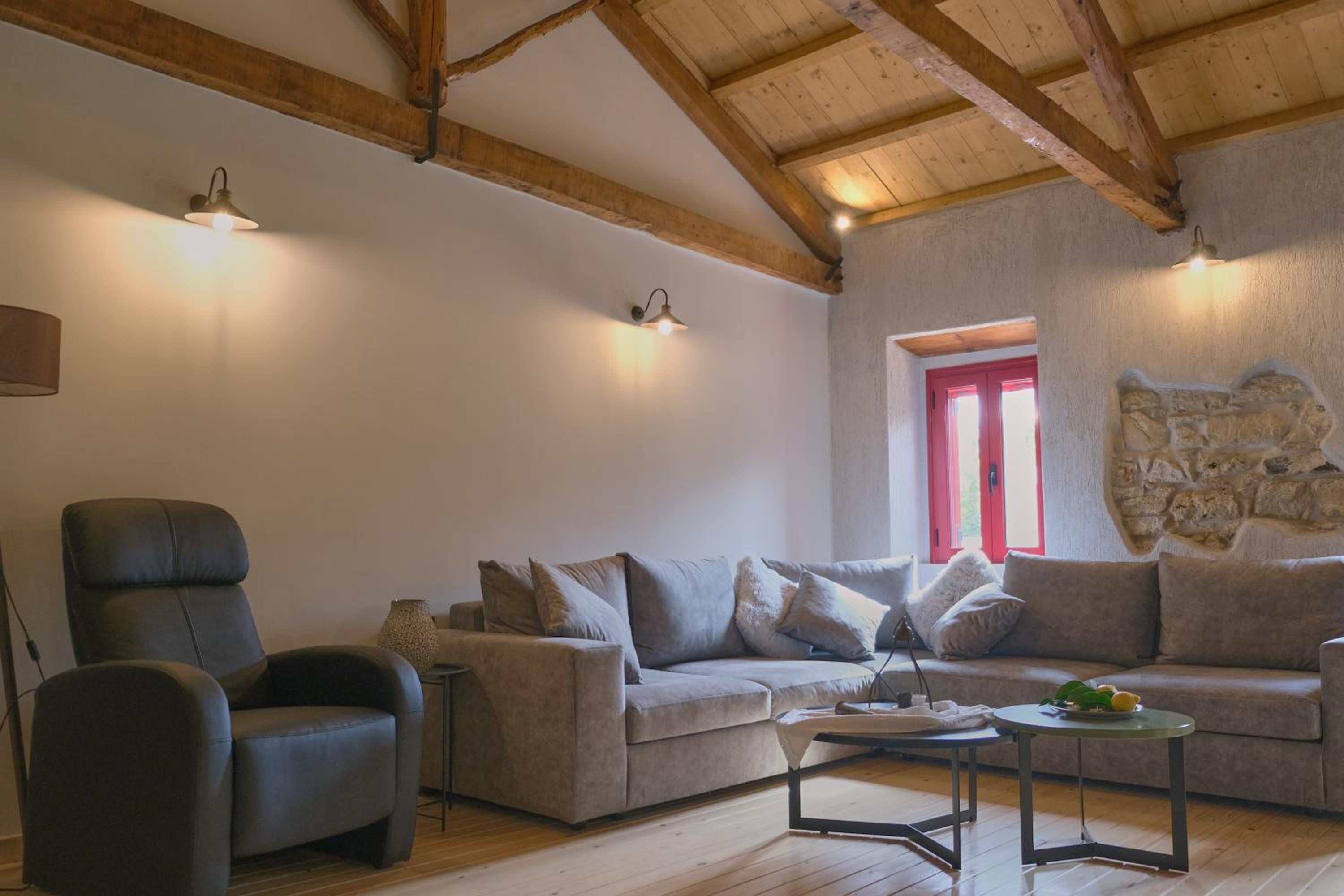Three-Bedroom Villa photo 1