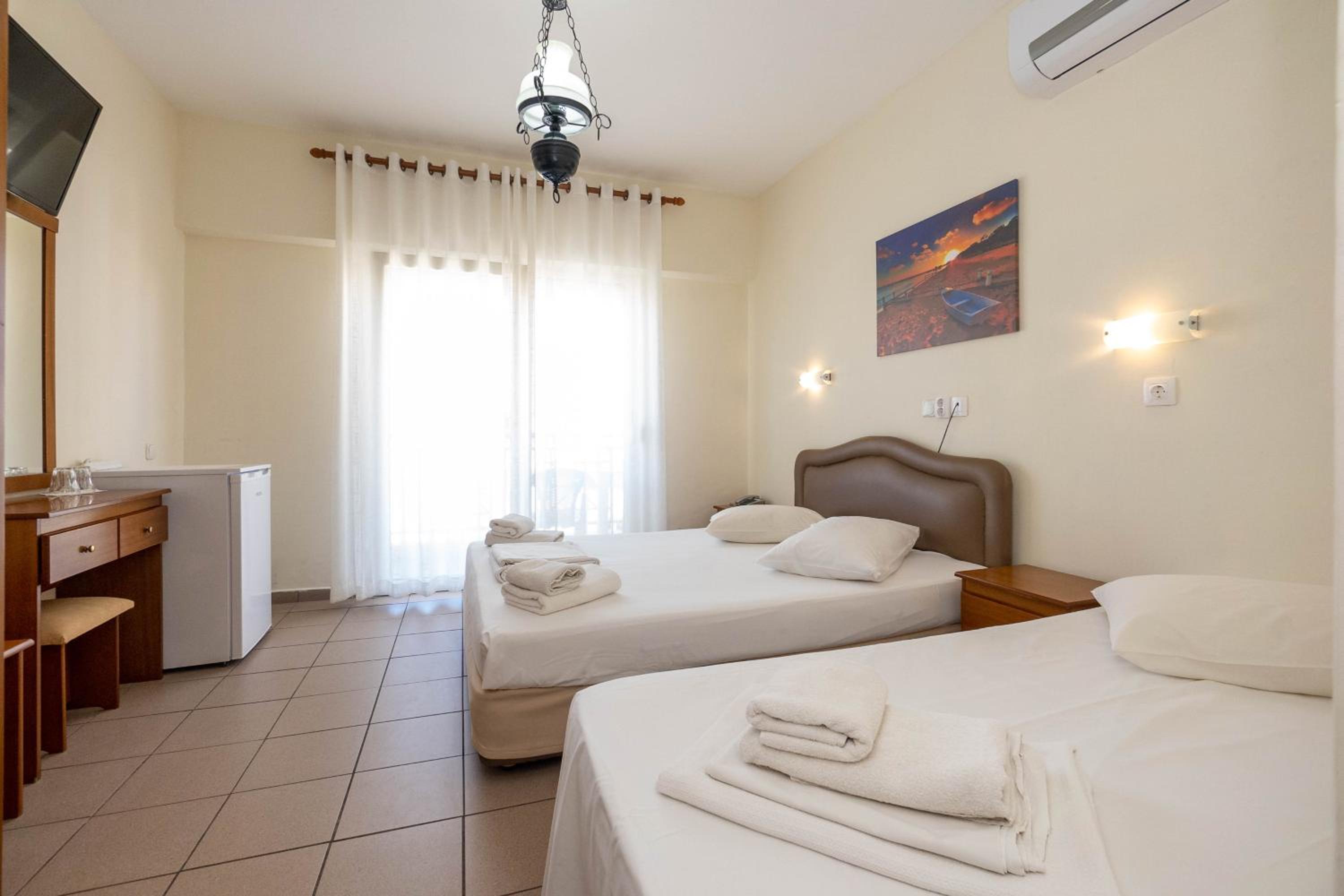 Triple Room - Photo 6