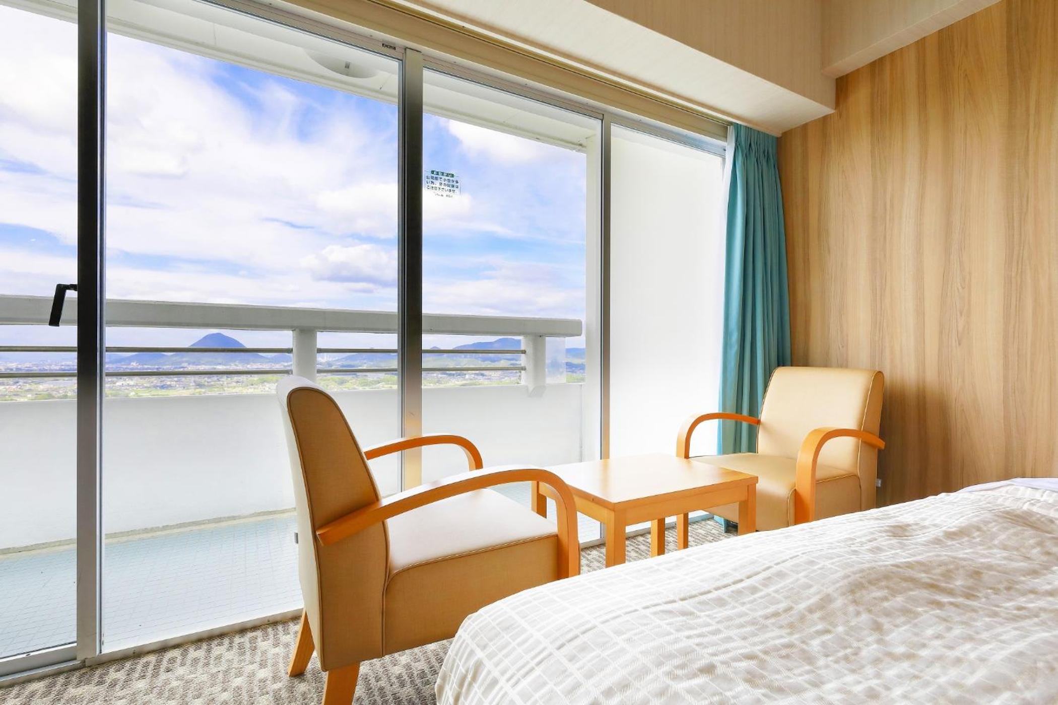 Superior Family Room - Park View - Private Bathroom - Non-Smoking