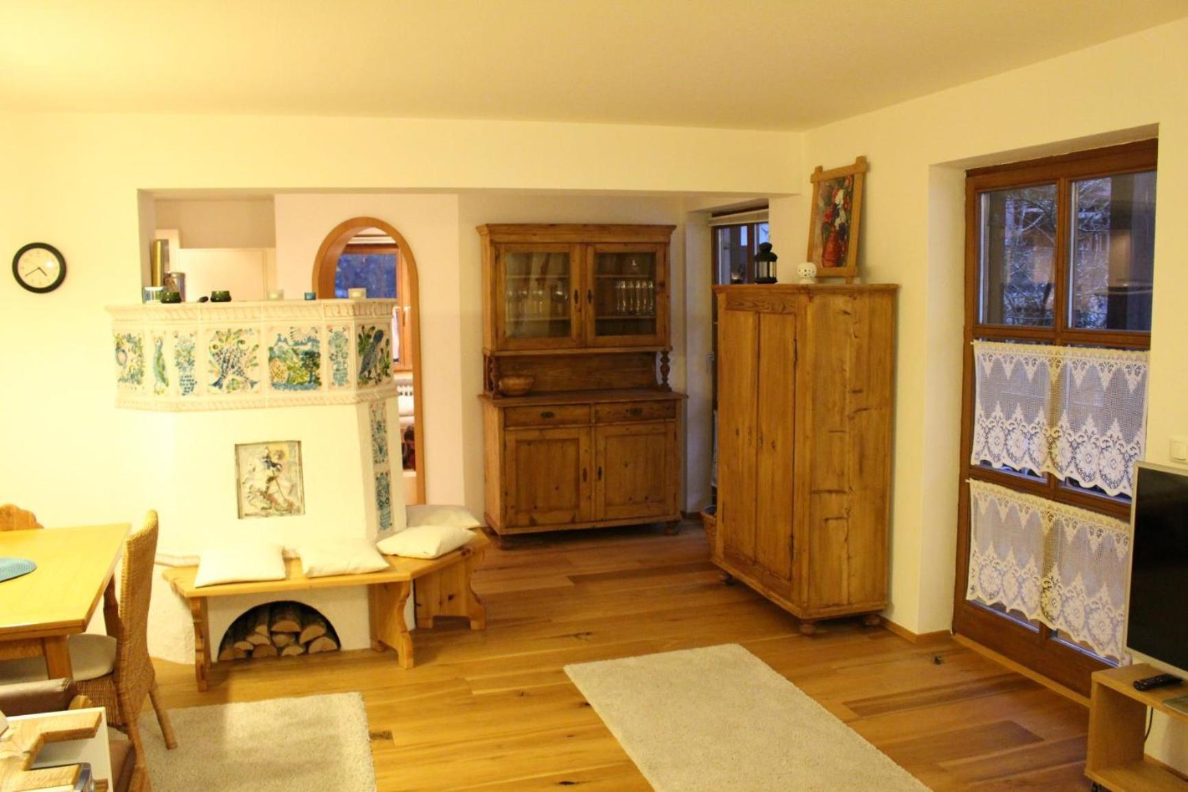 Apartment with Balcony photo 3