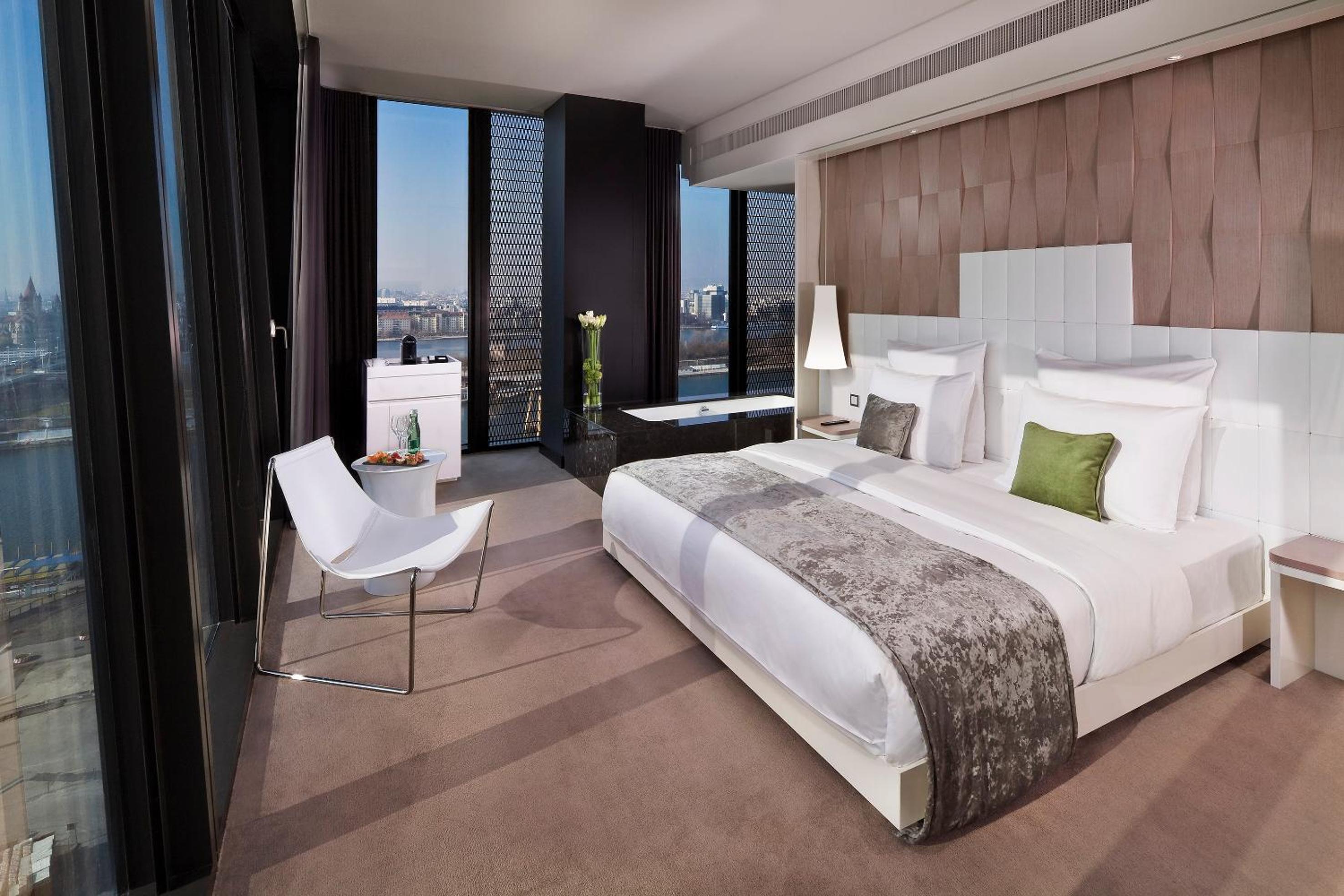 Grand Premium Room with Panoramic View photo 1
