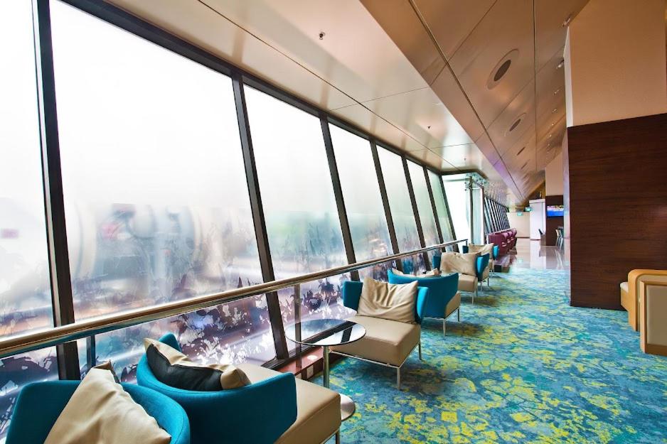 Nap Room and Lounge Use + Free meals (Common Shower & Toilet) Check-in 2PM & Check-out 12PM photo 3