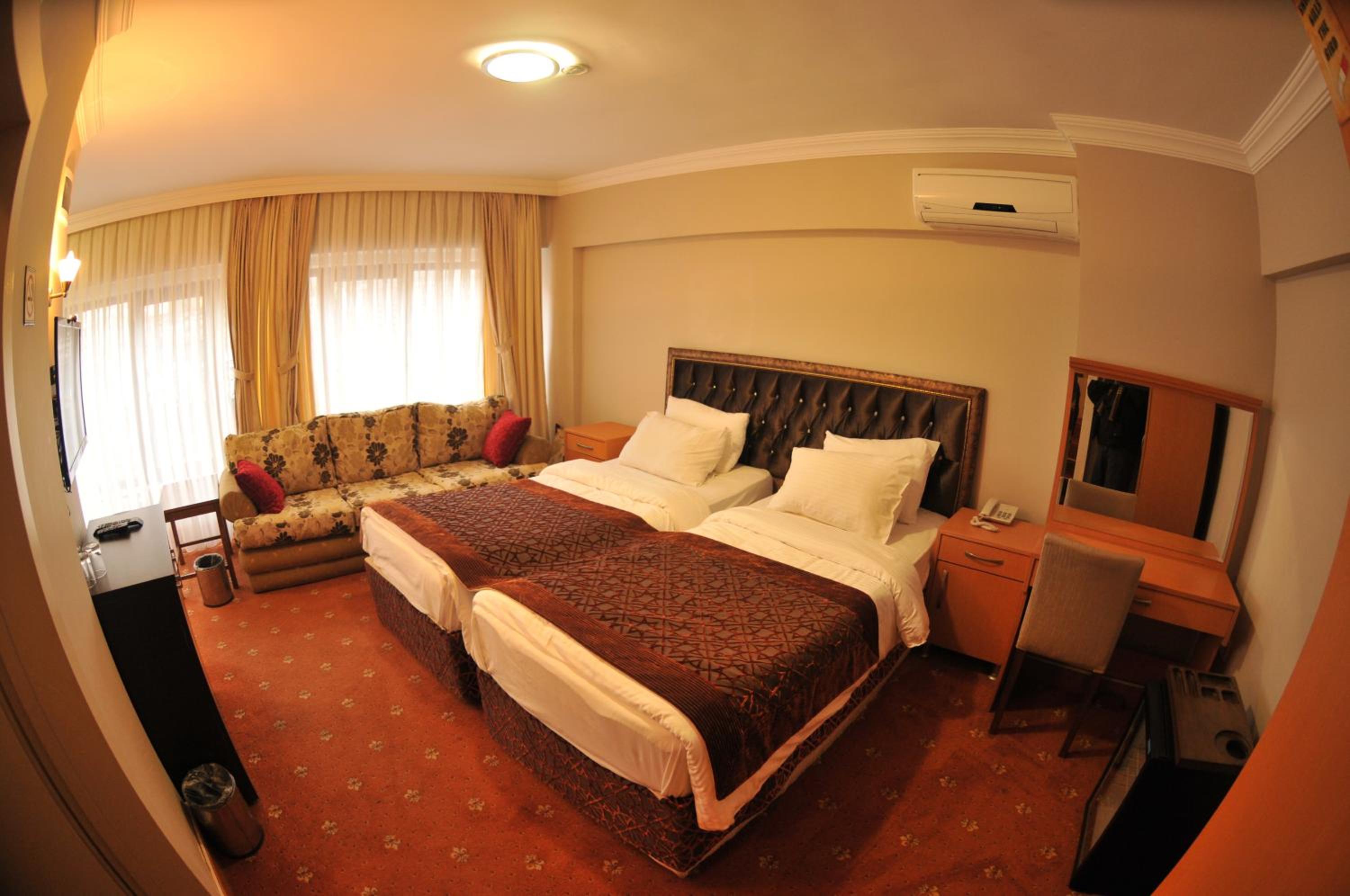 Triple Room photo 2