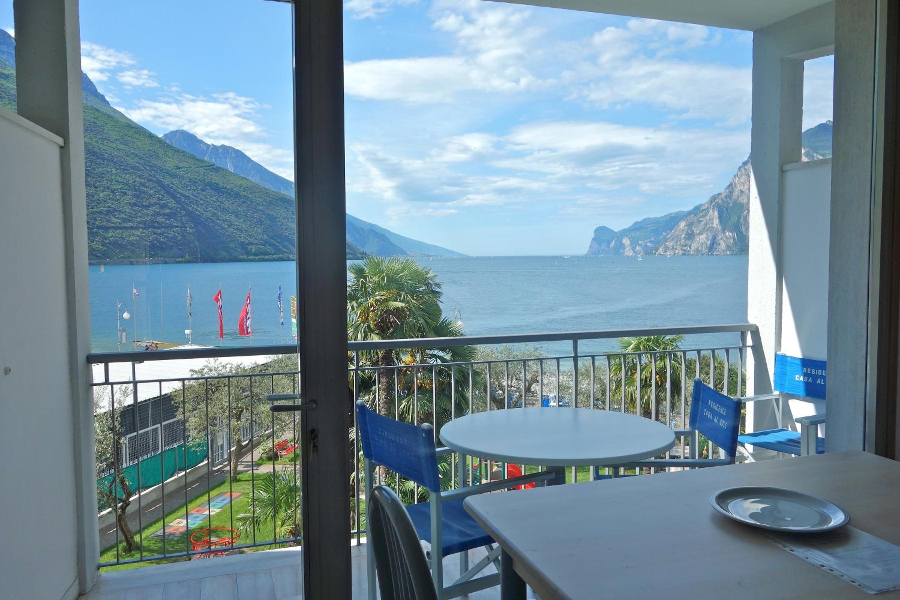 Apartment with Lake View photo 3