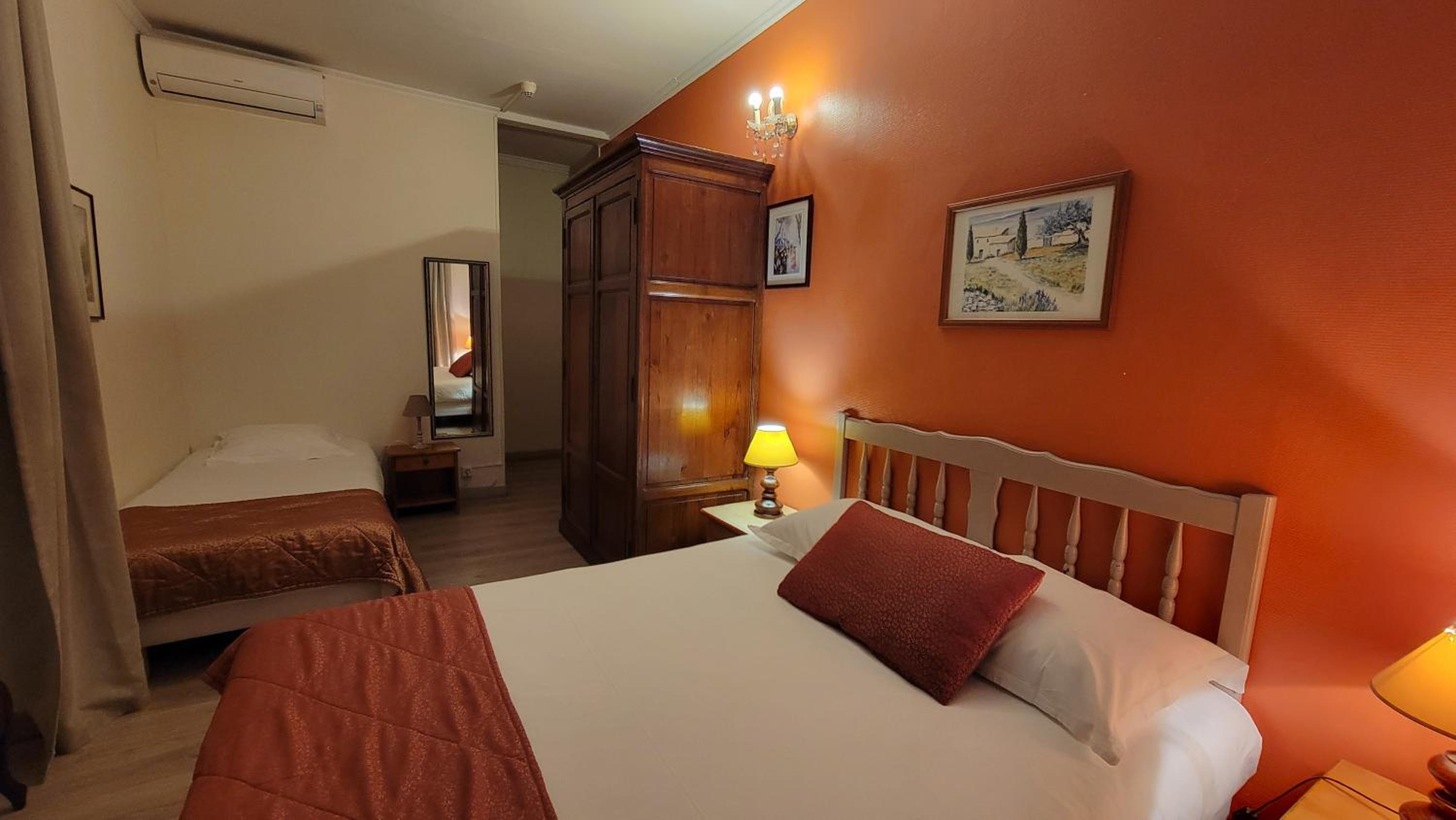Triple Room with Garden View
