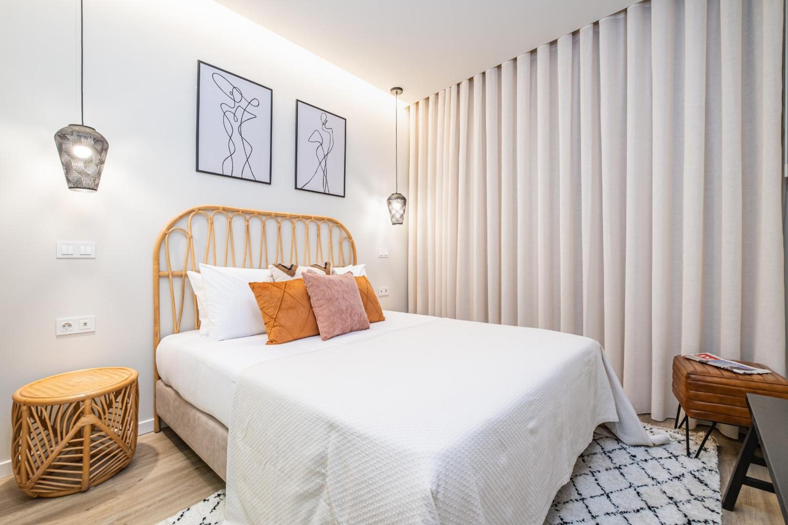 Deluxe Double Room with Shower