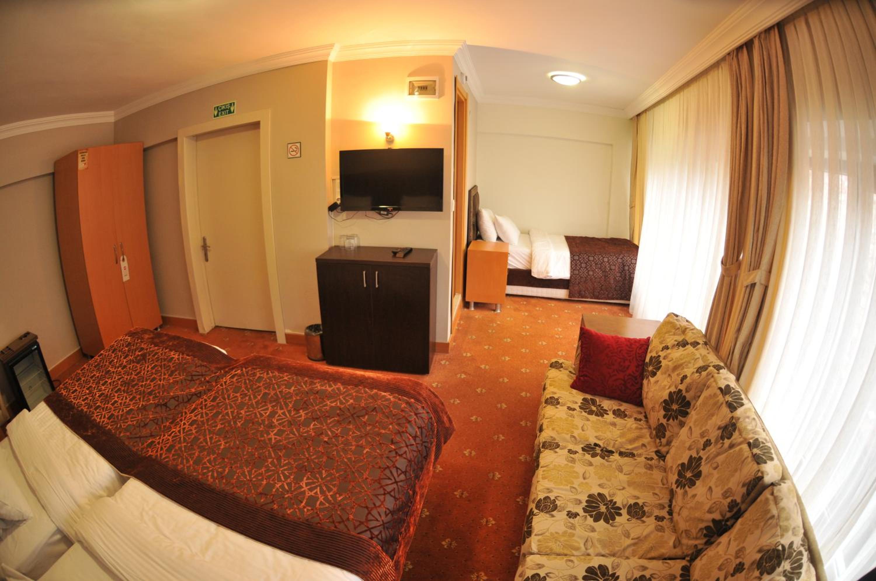 Triple Room photo 3