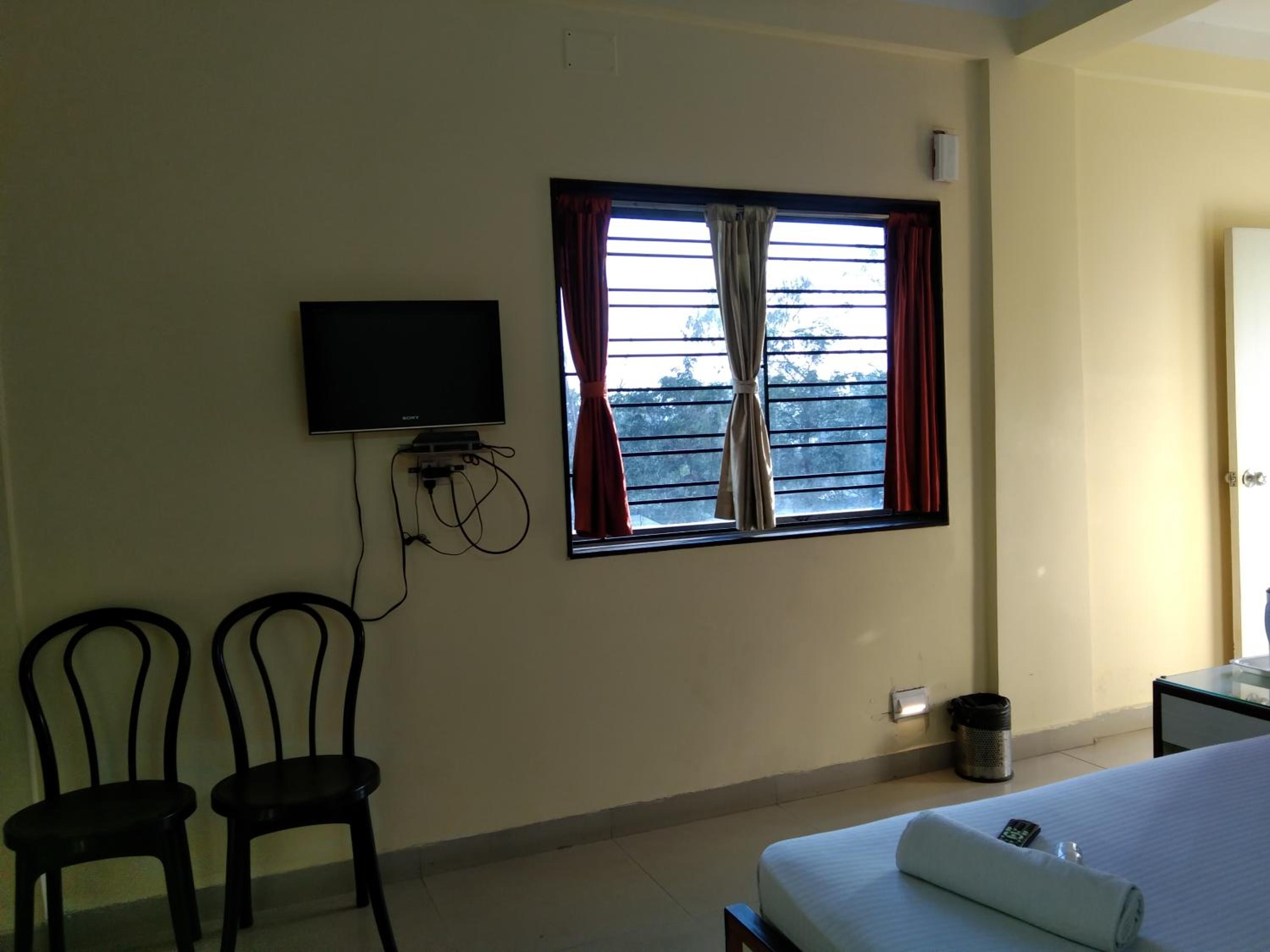 Standard Double Room With Fan photo 2