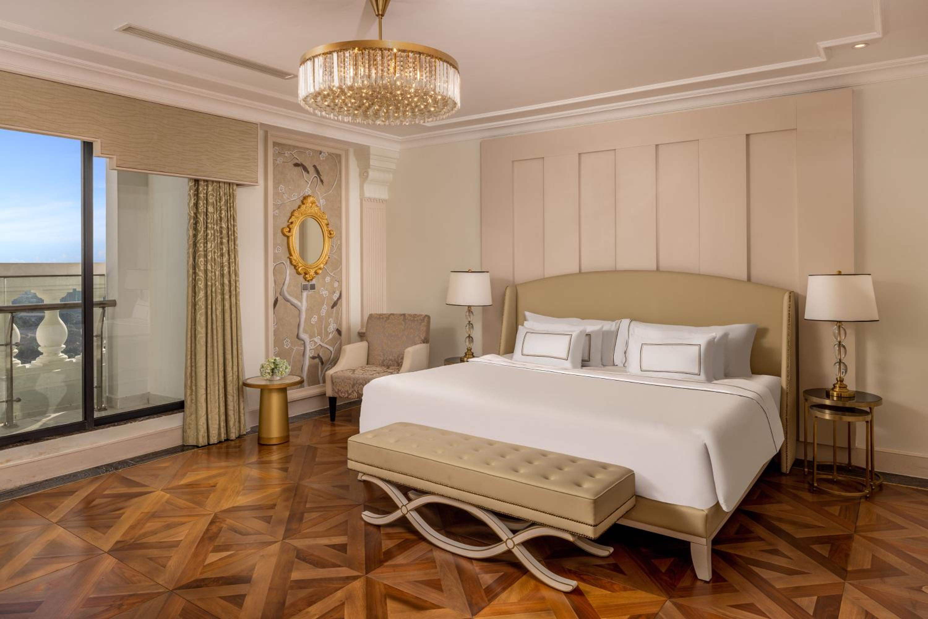 Presidential Suite photo 3