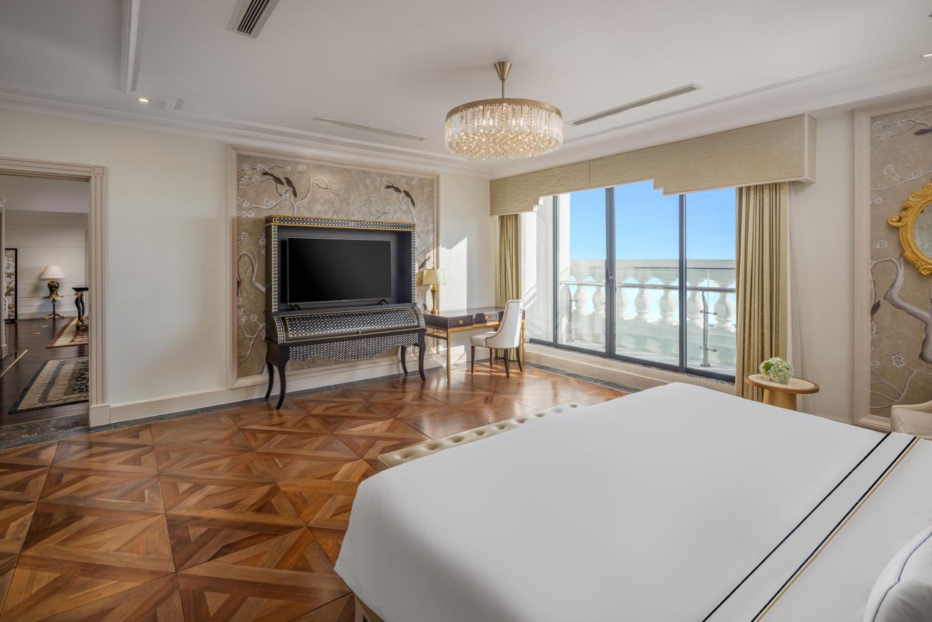 Presidential Suite photo 1