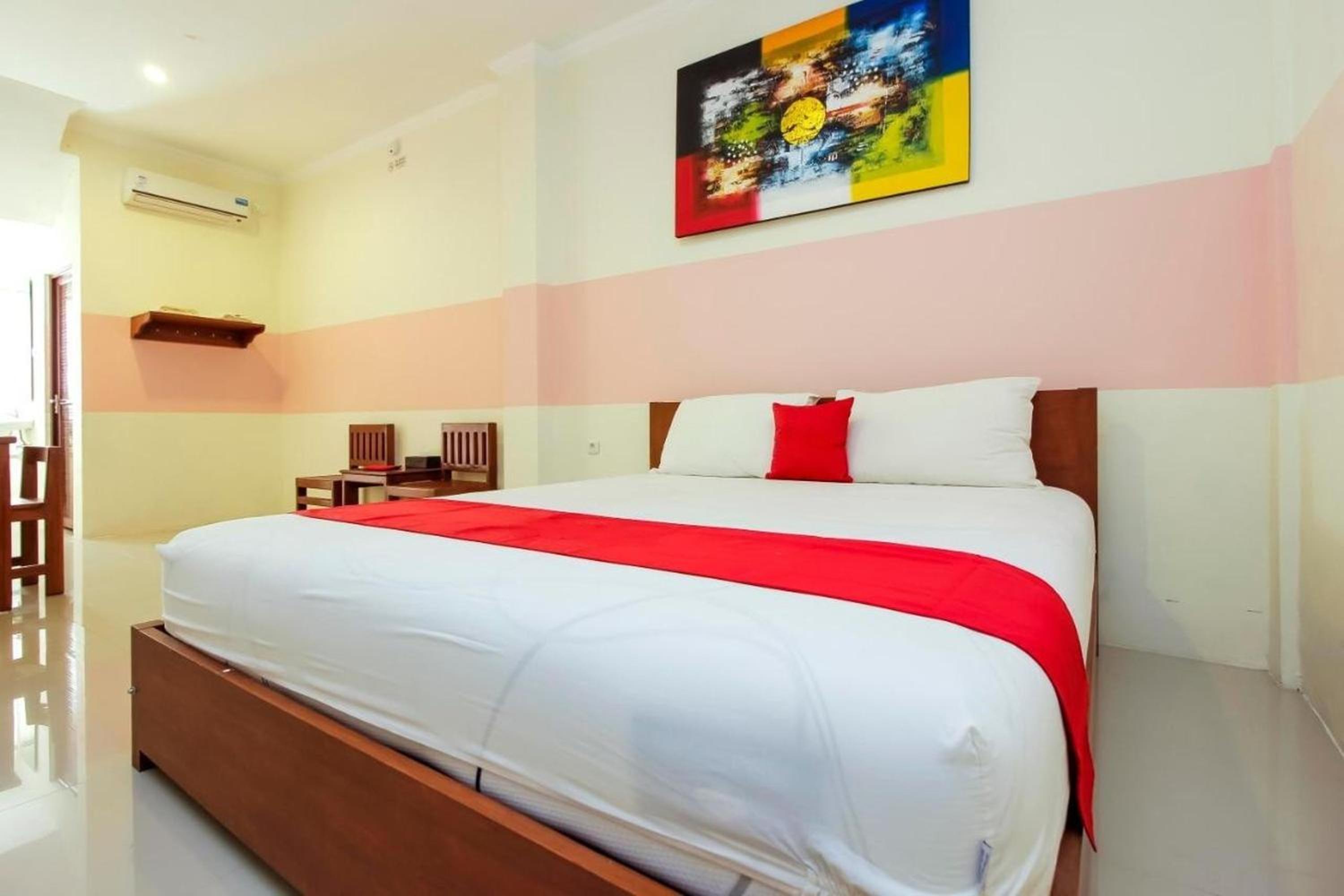 Deluxe Room - Photo 1