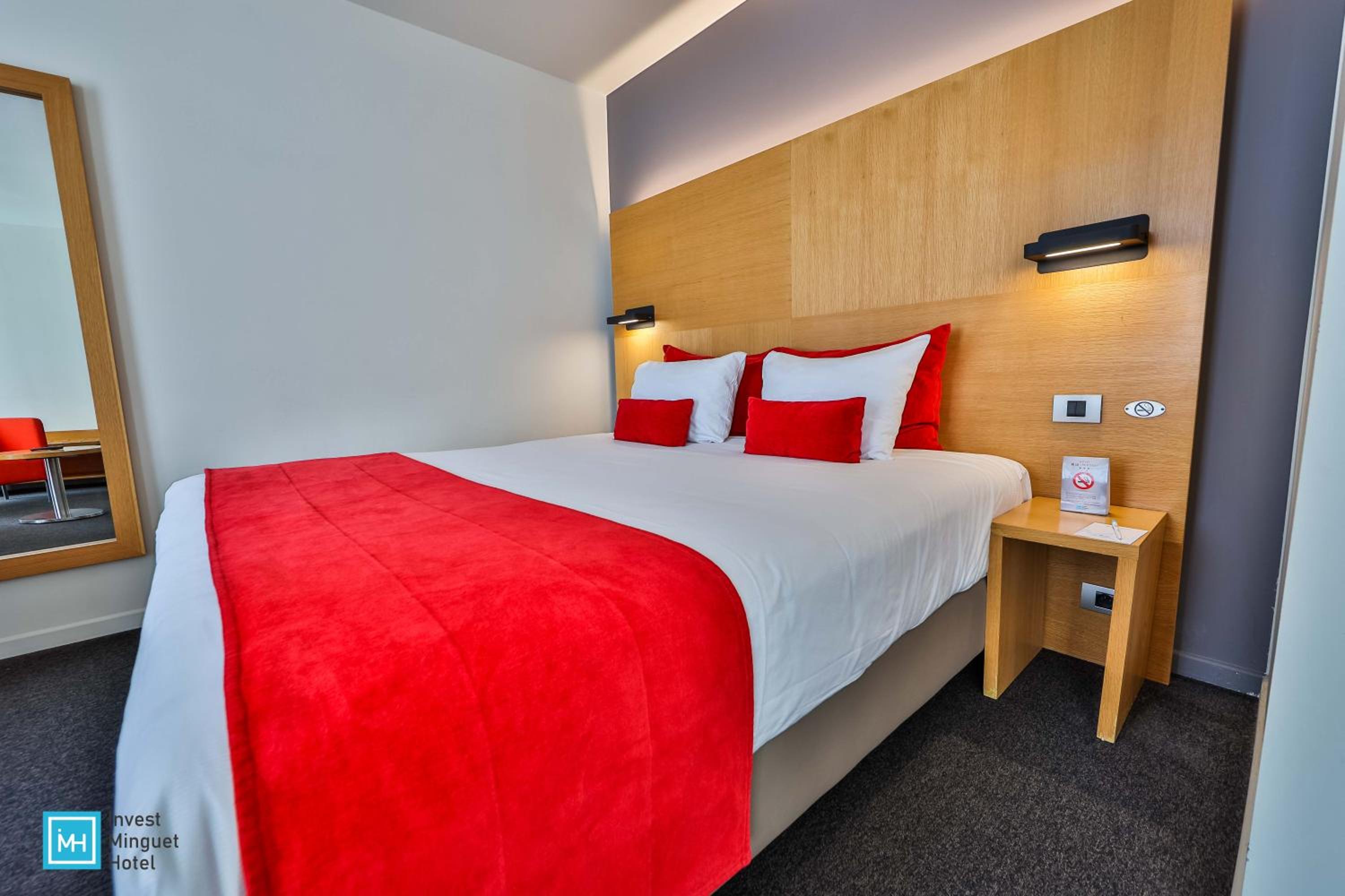 Standard Double Room - Photo 20