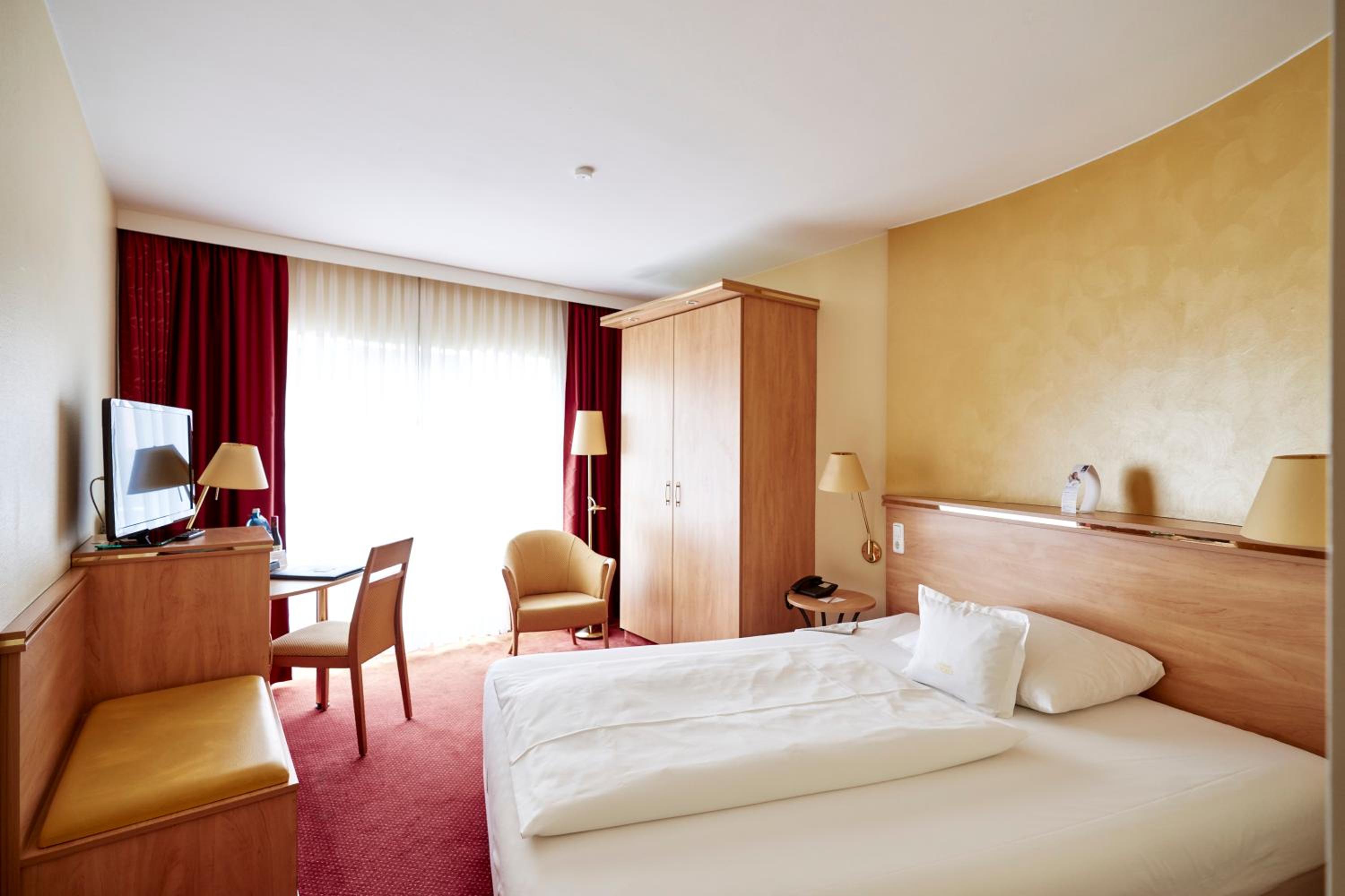 Queen Room - Photo 4