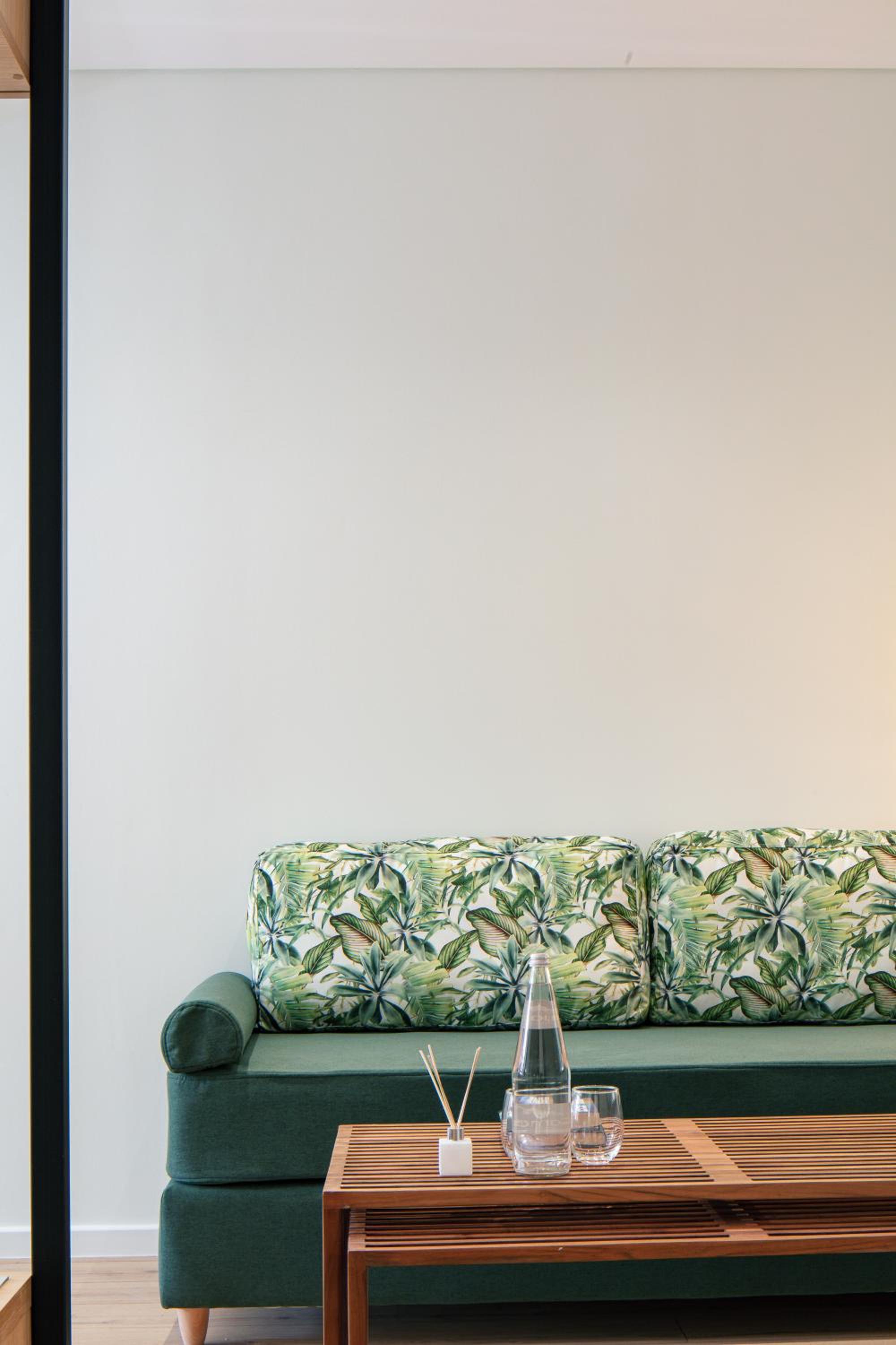 Premium Studio with Old Town View & Open-Plan Bathtub - Photo 5