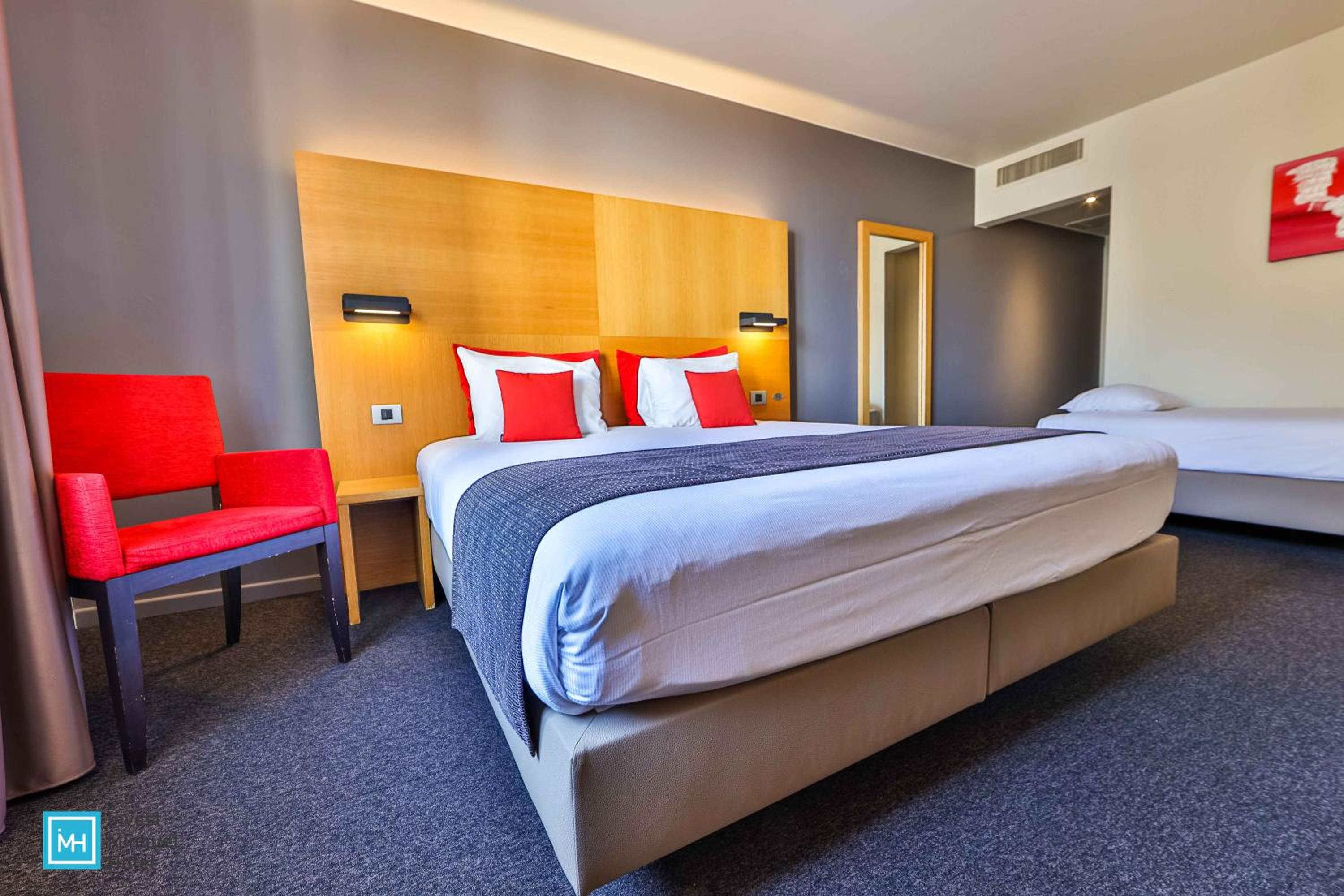 Standard Triple Room - Photo 14