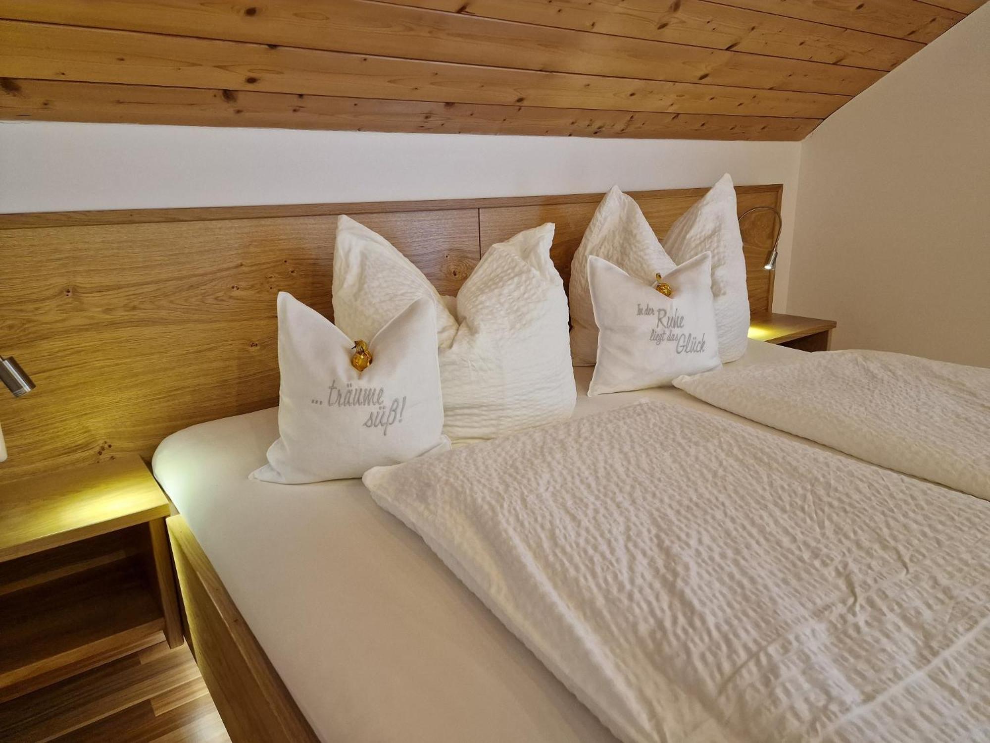 Triple Room with Mountain View