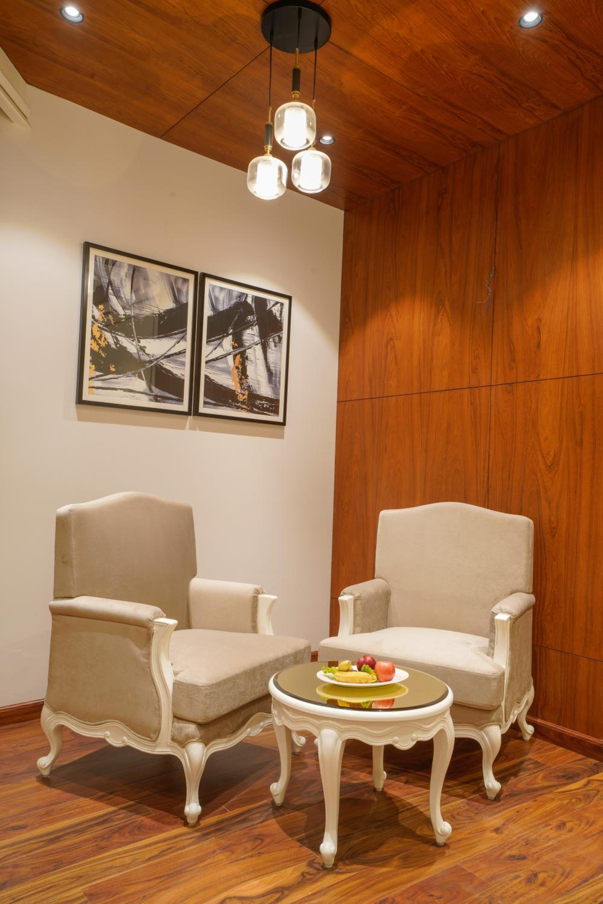 Premium Room with Balcony - Photo 2