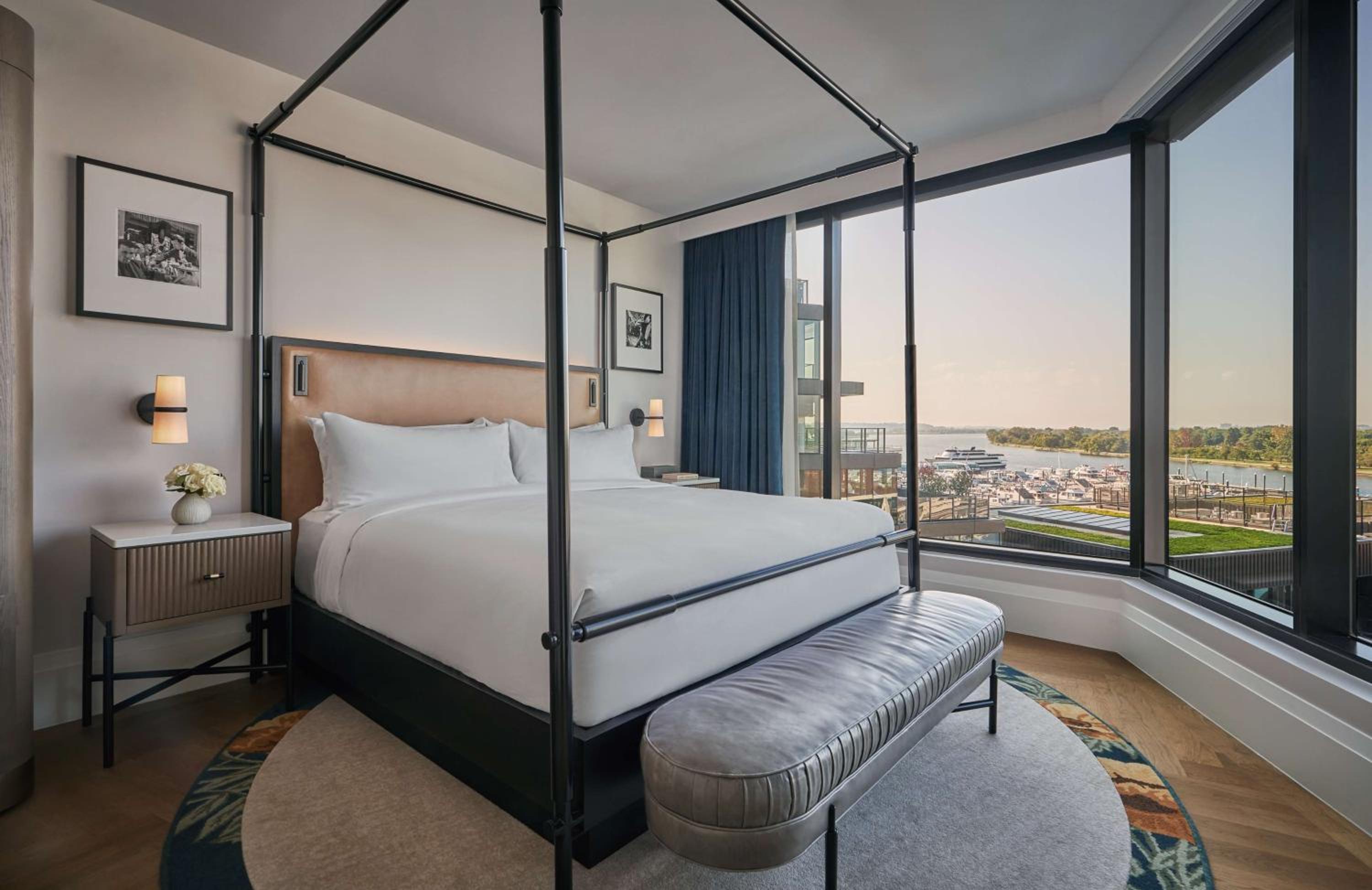Deluxe River View One Bedroom Suite