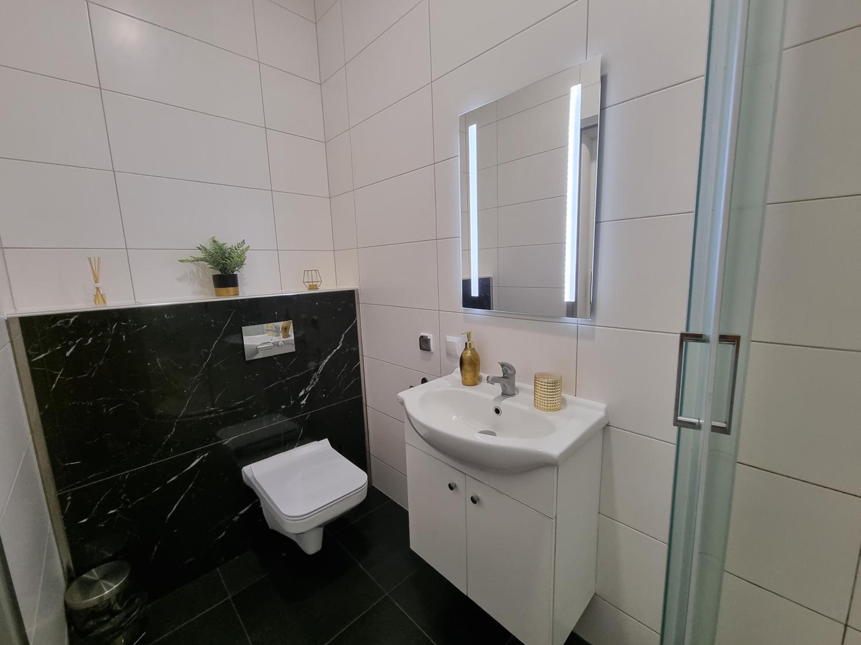 Large Double or Twin Room - Photo 4