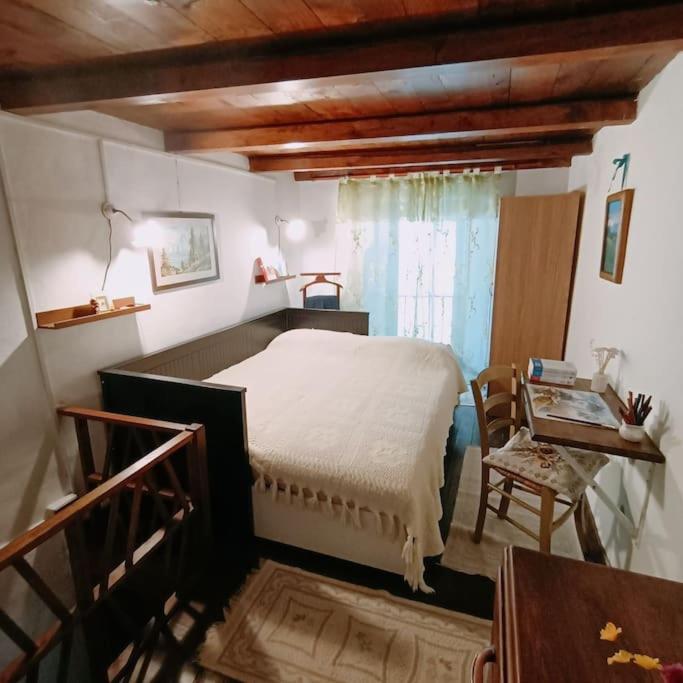 One-Bedroom House photo 1