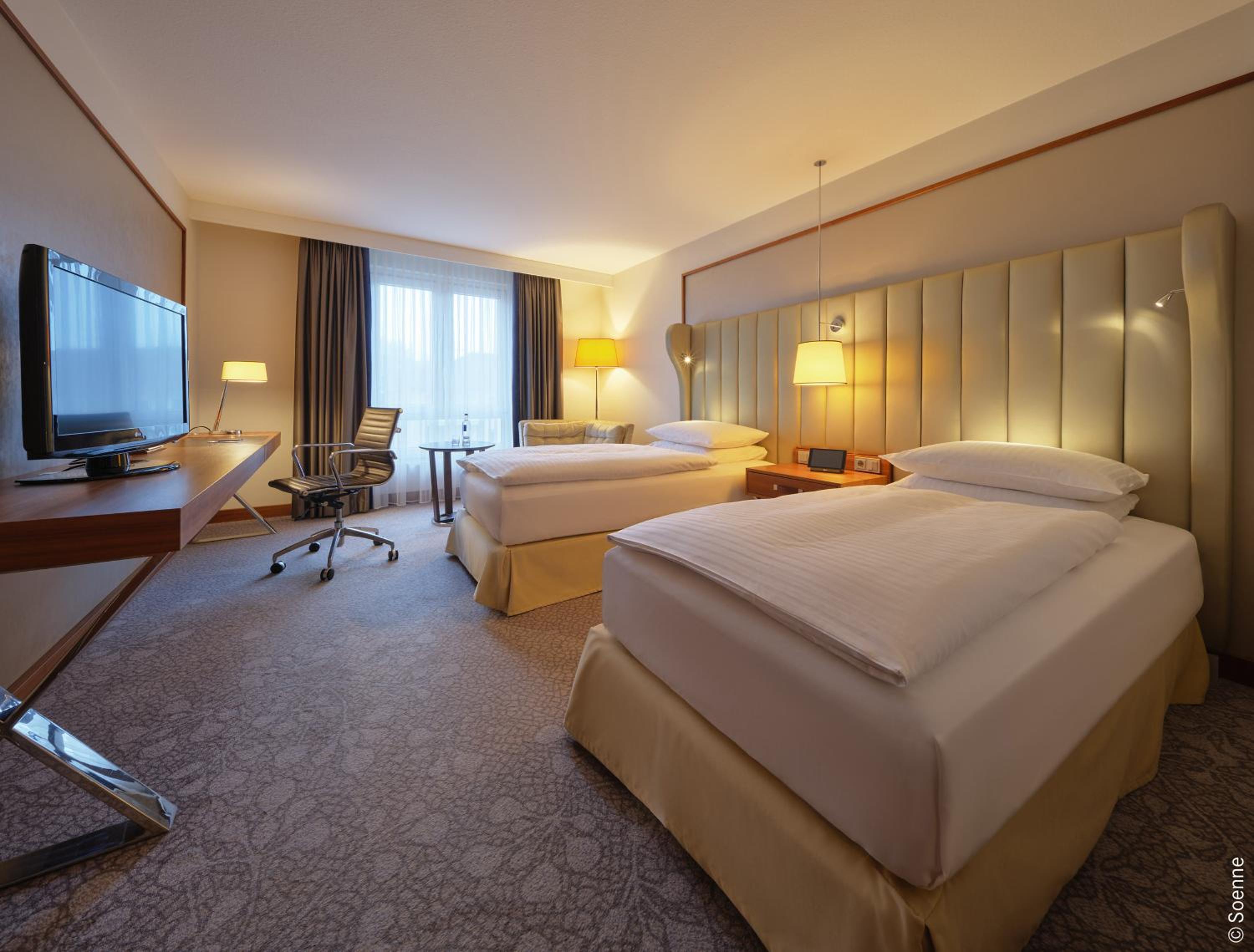 Standard Twin Room - Photo 6