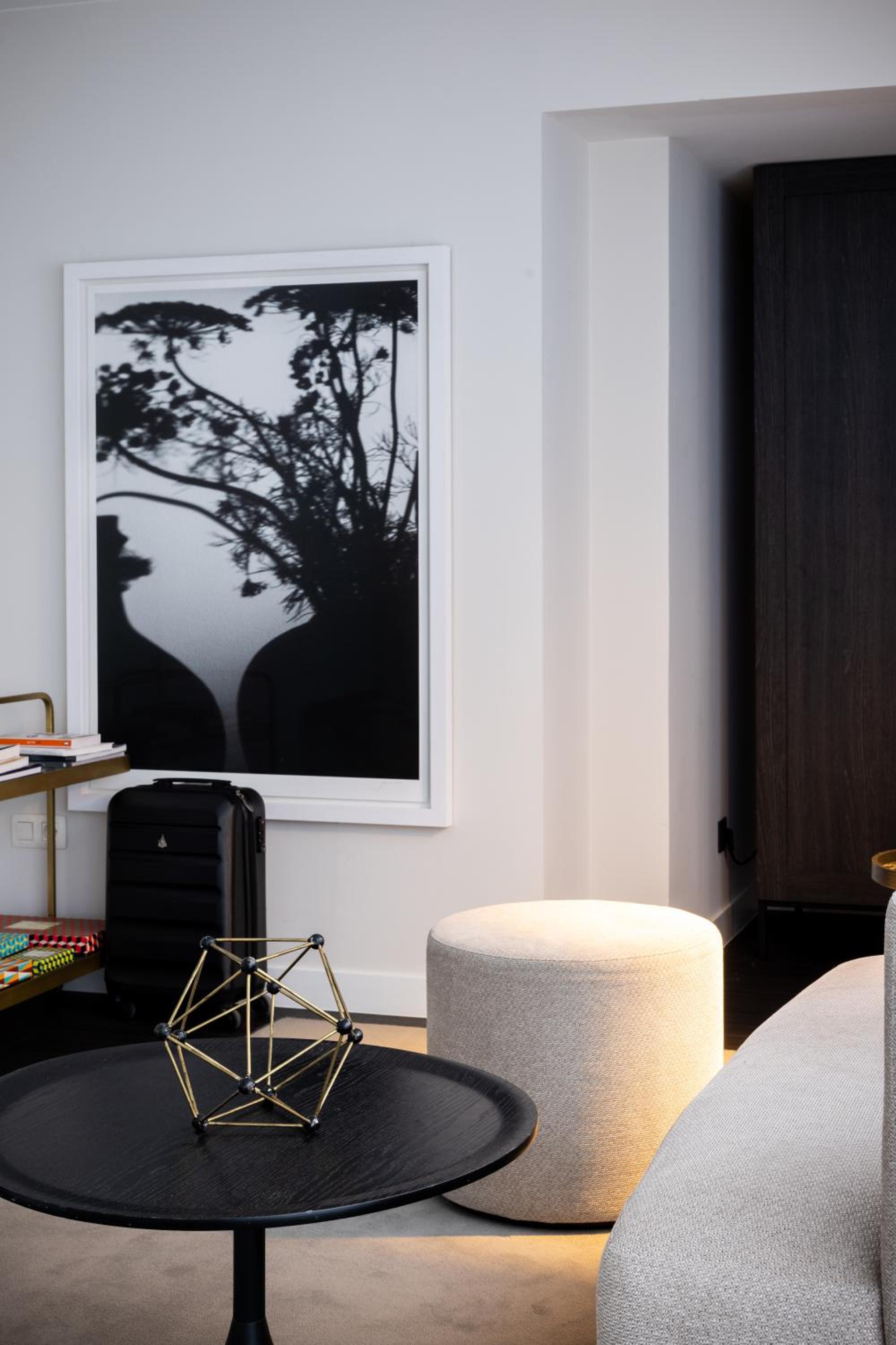 Suite - Photo 5