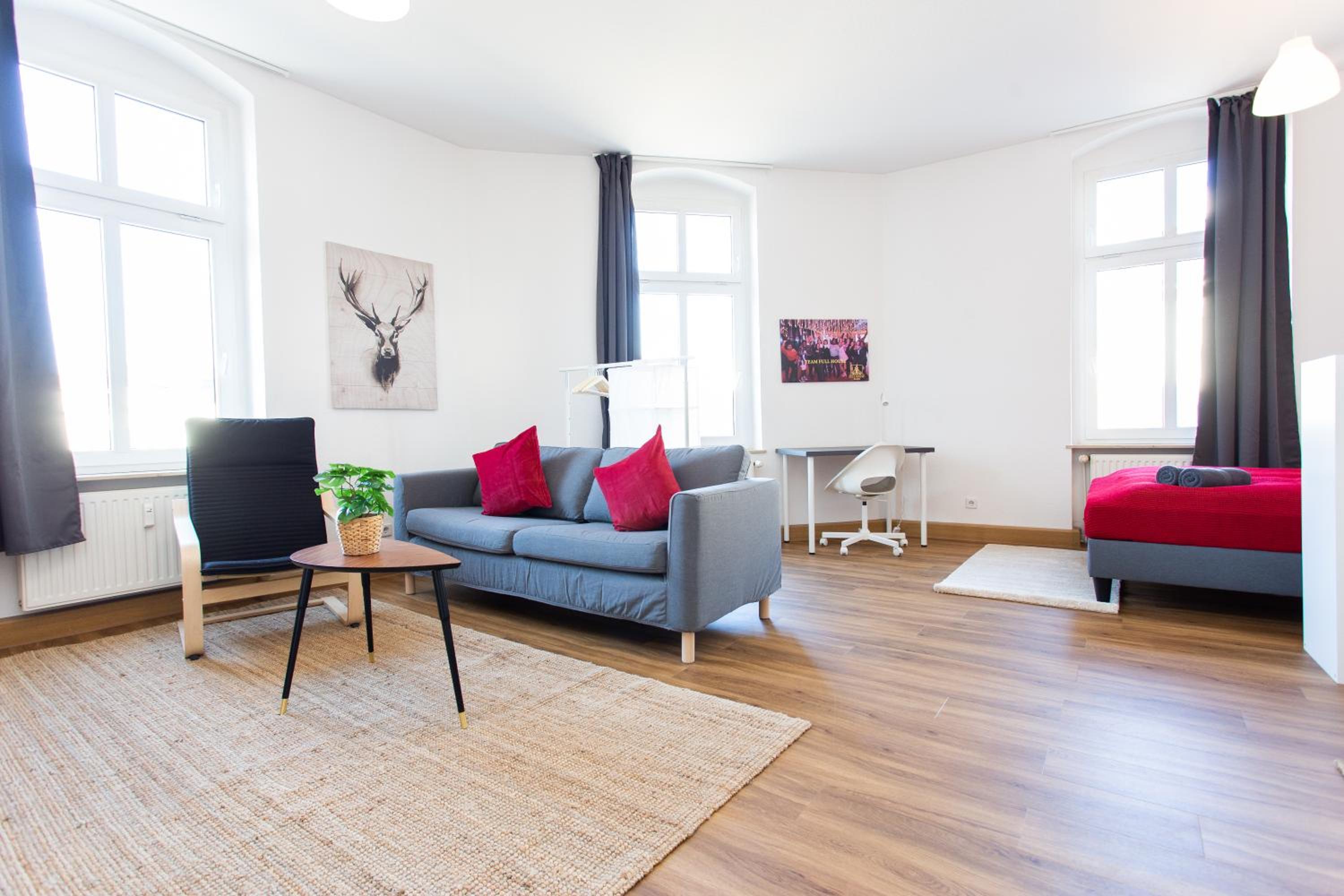 Deluxe Apartment photo 3