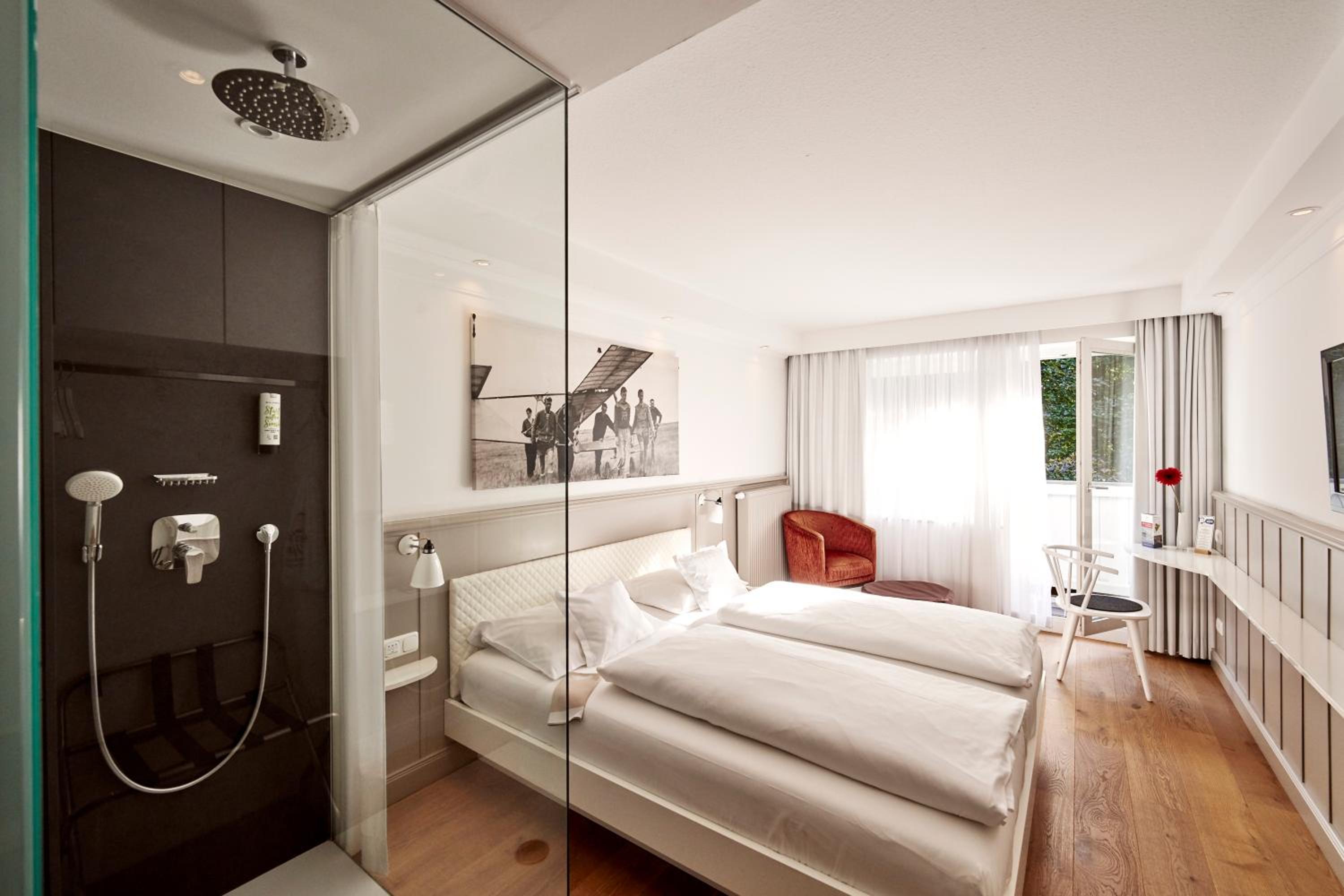 Double Room with Balcony - Photo 1