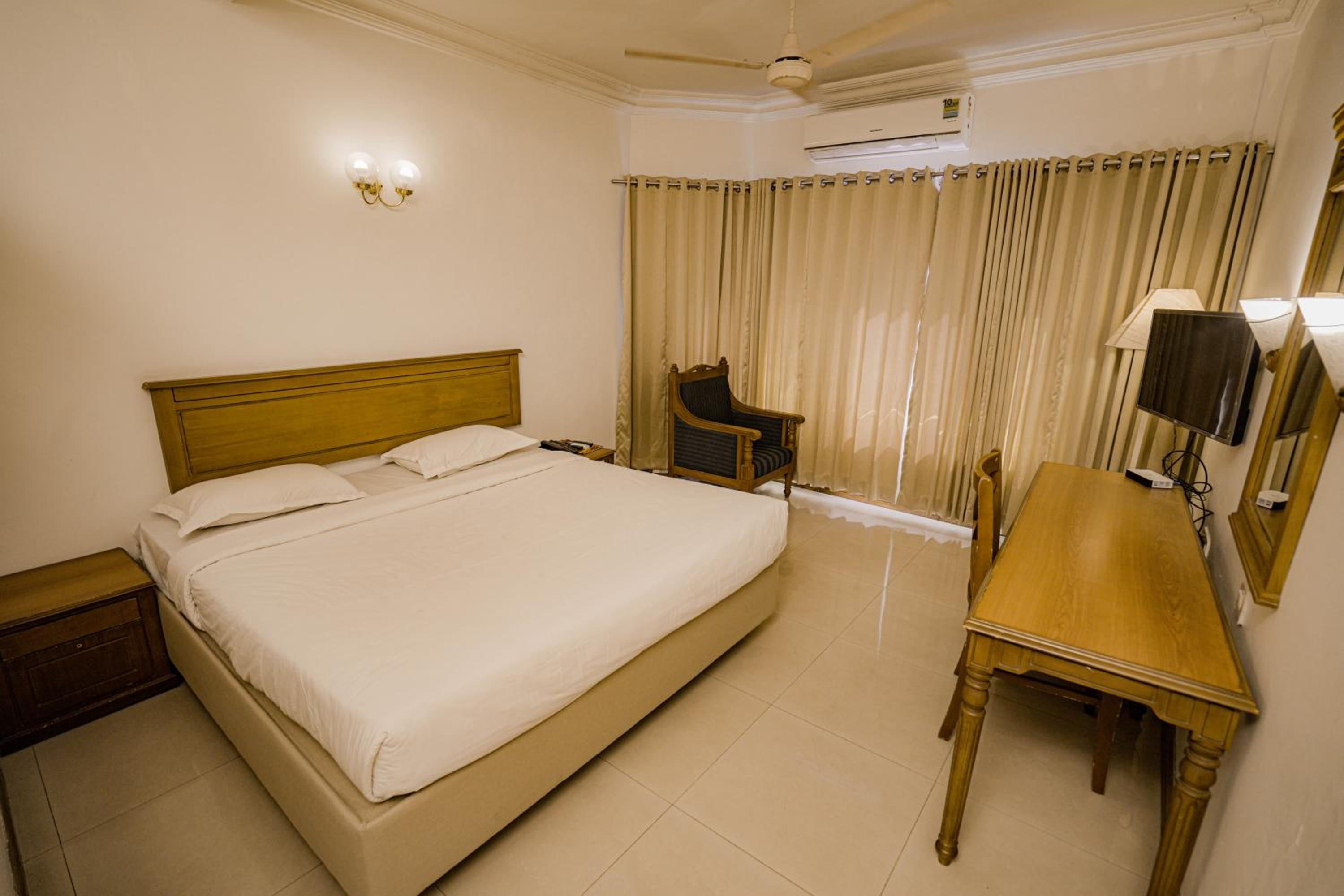 Executive Deluxe Double Room photo 1