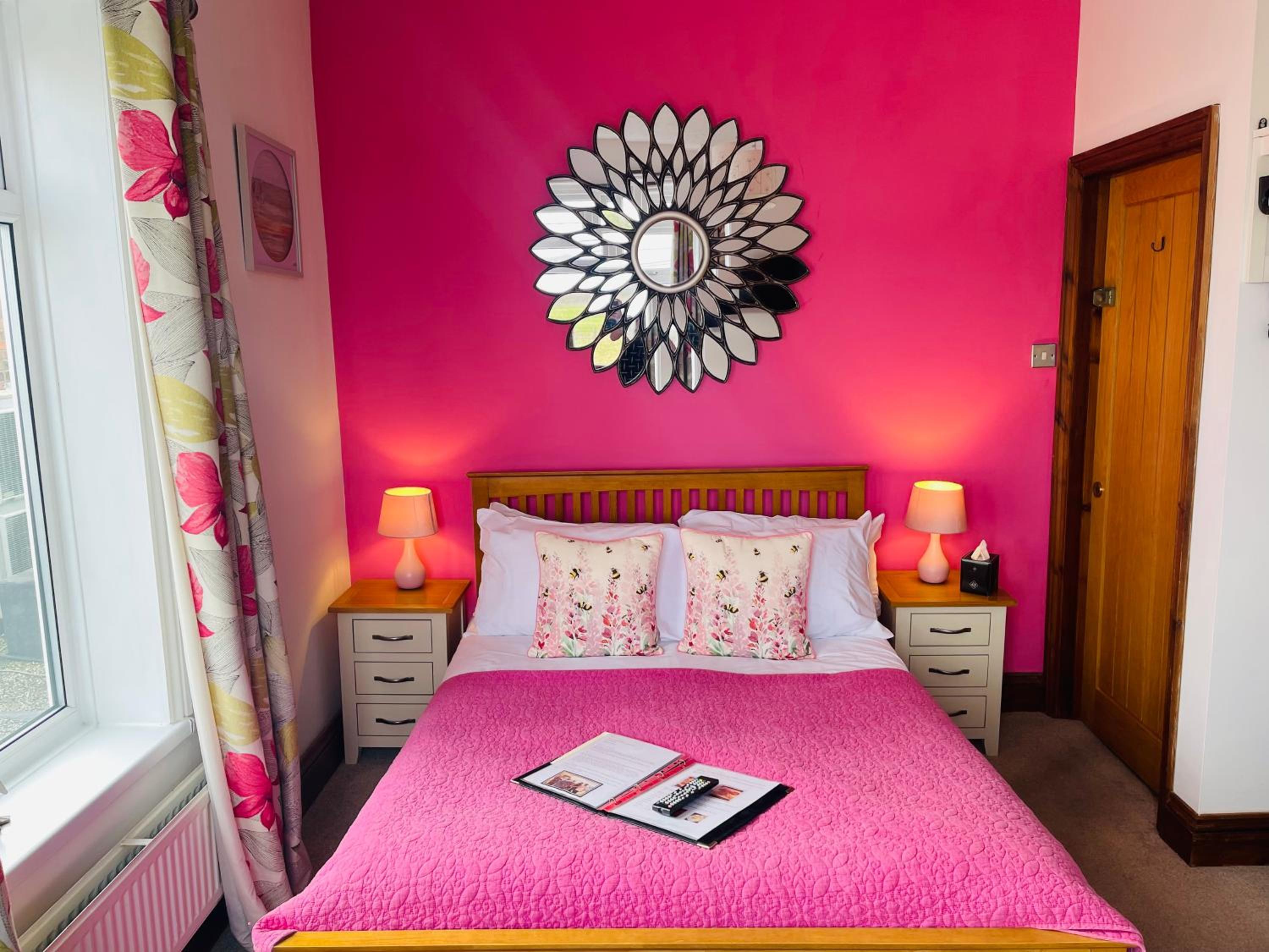 Double Room with Garden View - Photo 1