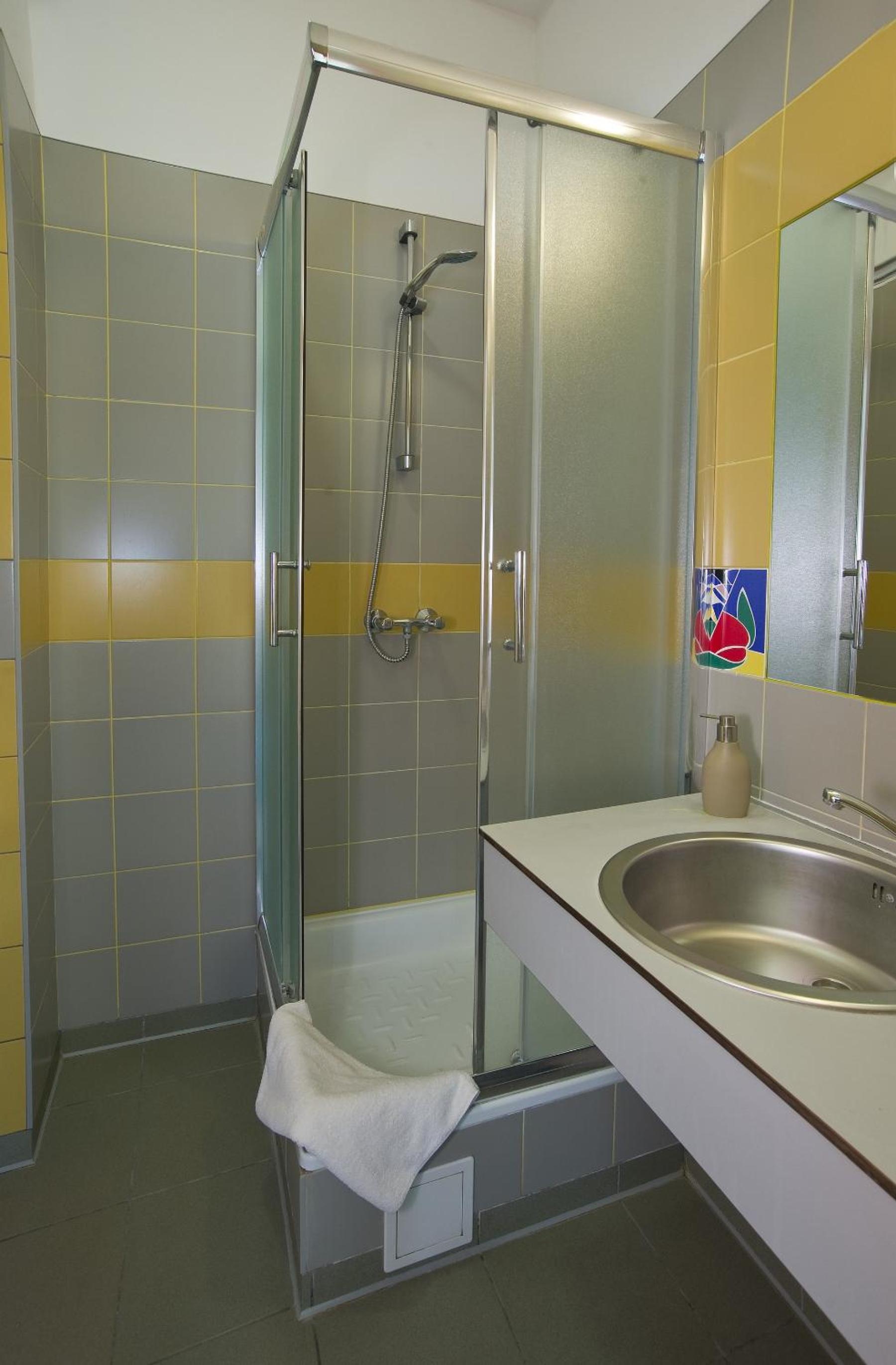Double Room - Photo 4