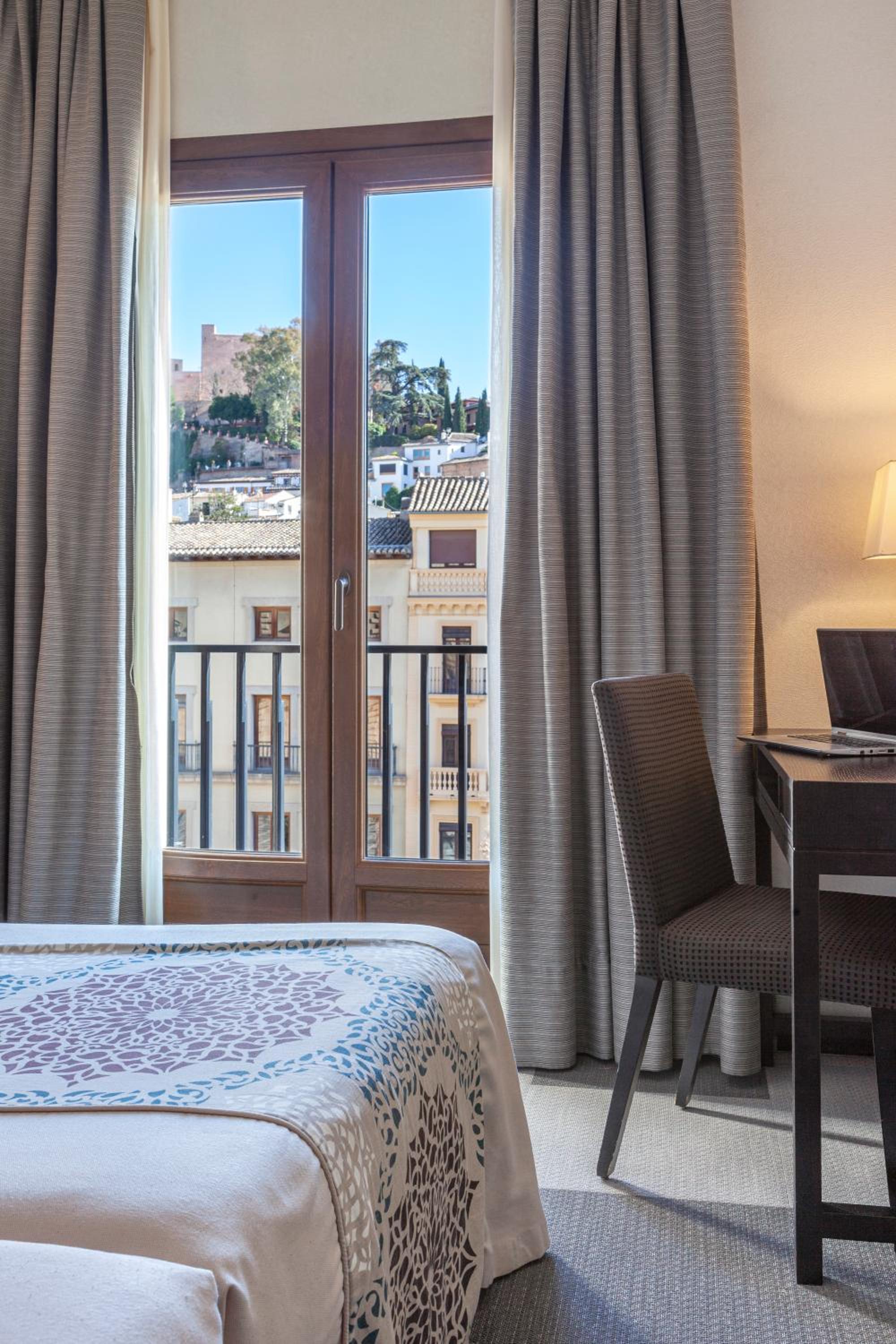 Superior Double or Twin Room - Photo 4