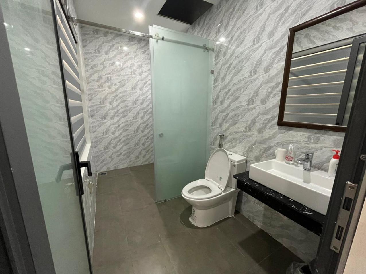 Deluxe Double Room (2 Adults + 1 Child) photo 2