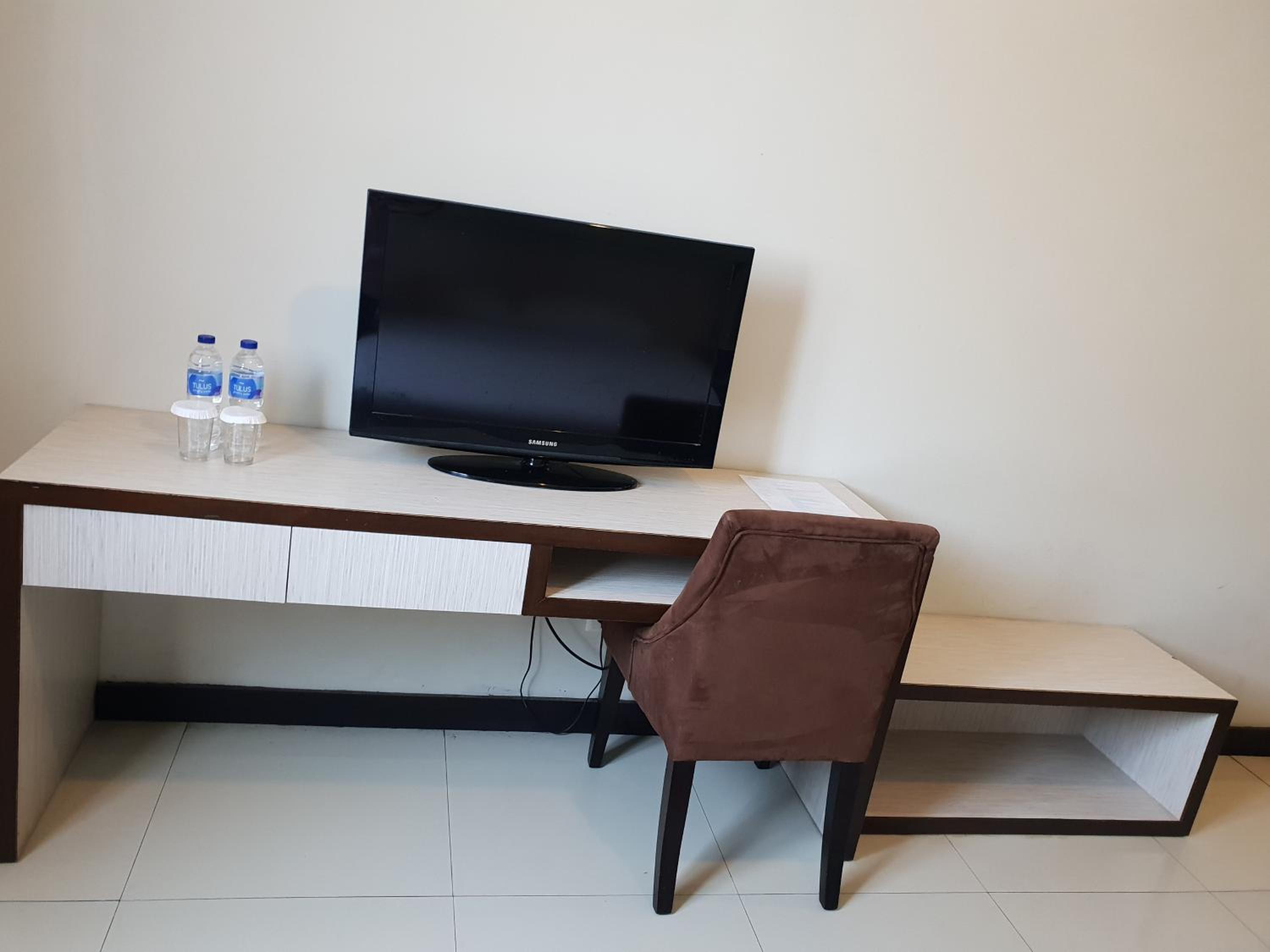 Deluxe Double or Twin Room - Photo 6