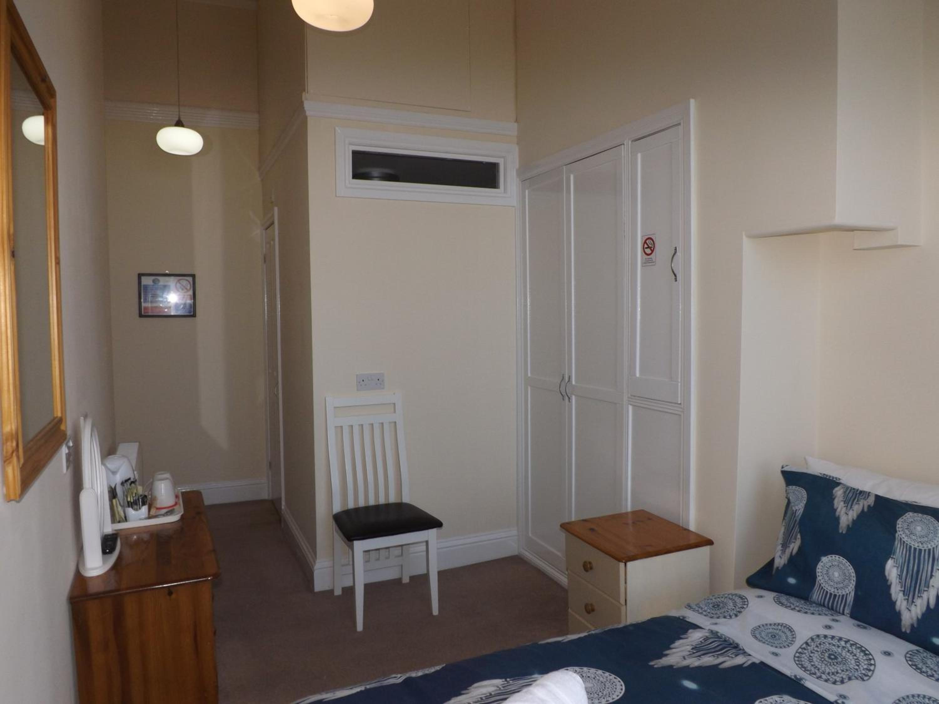 Double Room with Sea View - Photo 7
