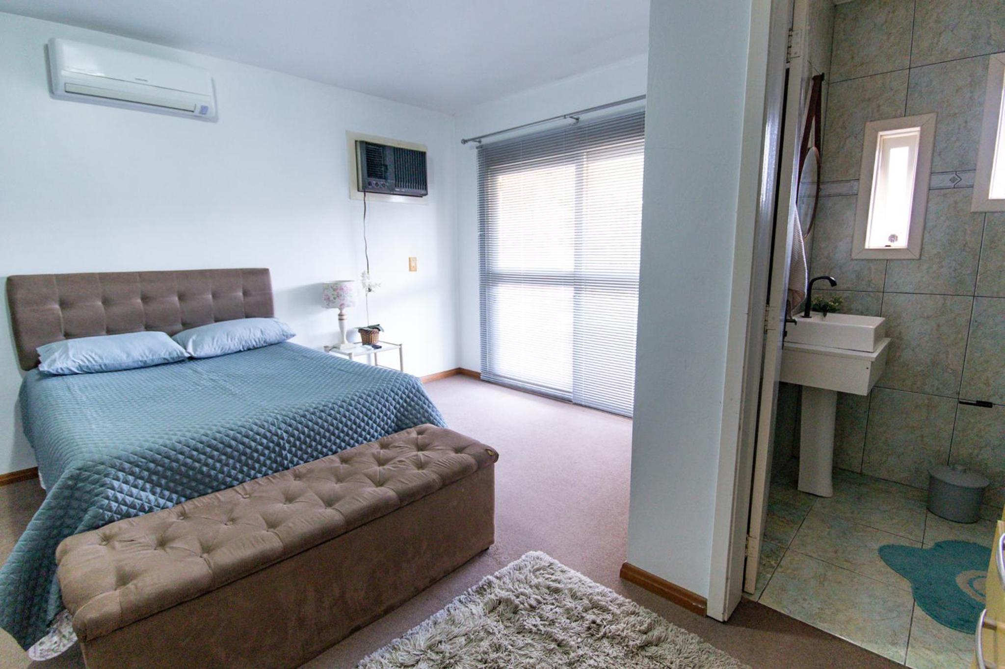 Four-Bedroom House photo 2