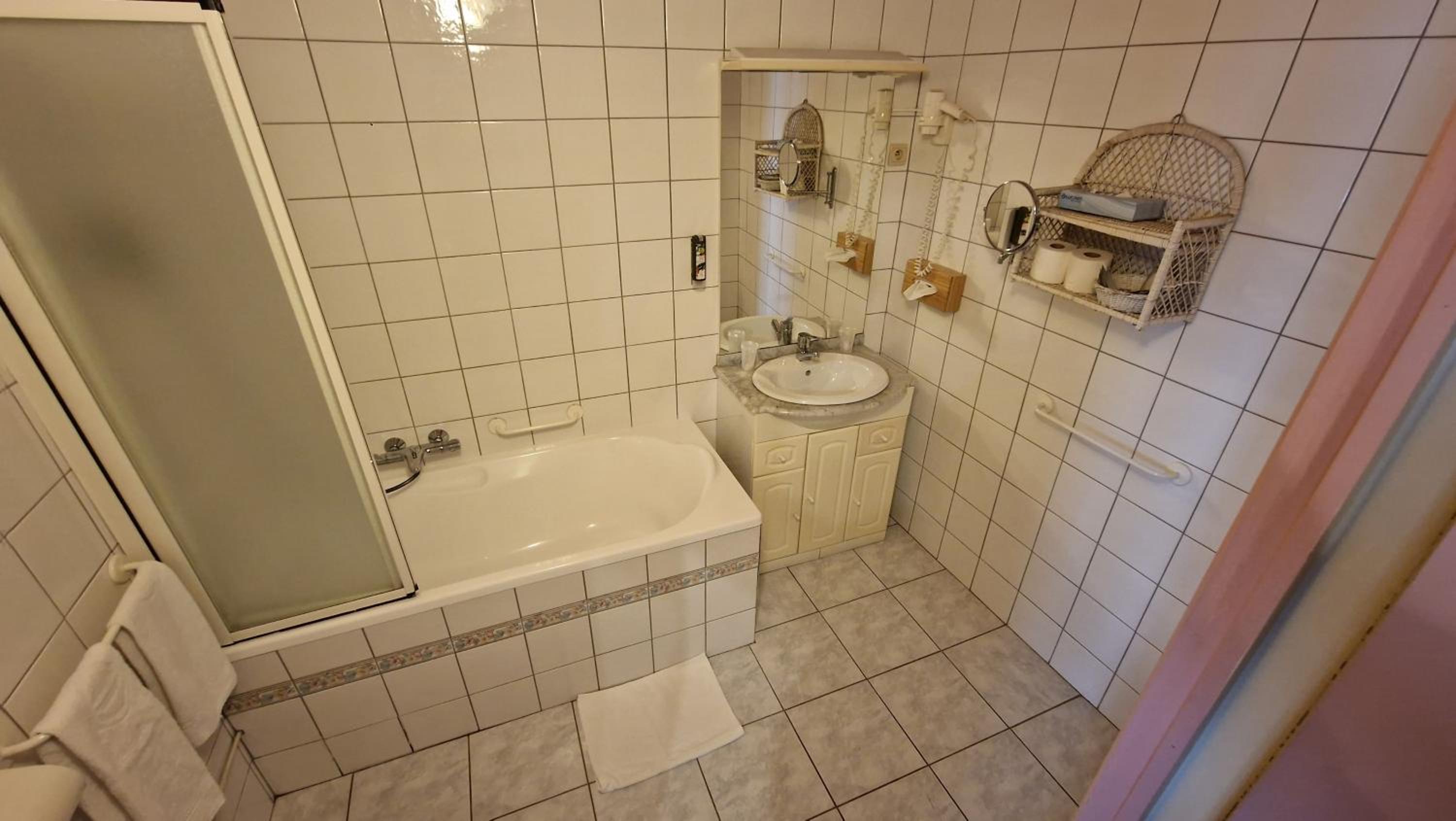 Double Room - Photo 3