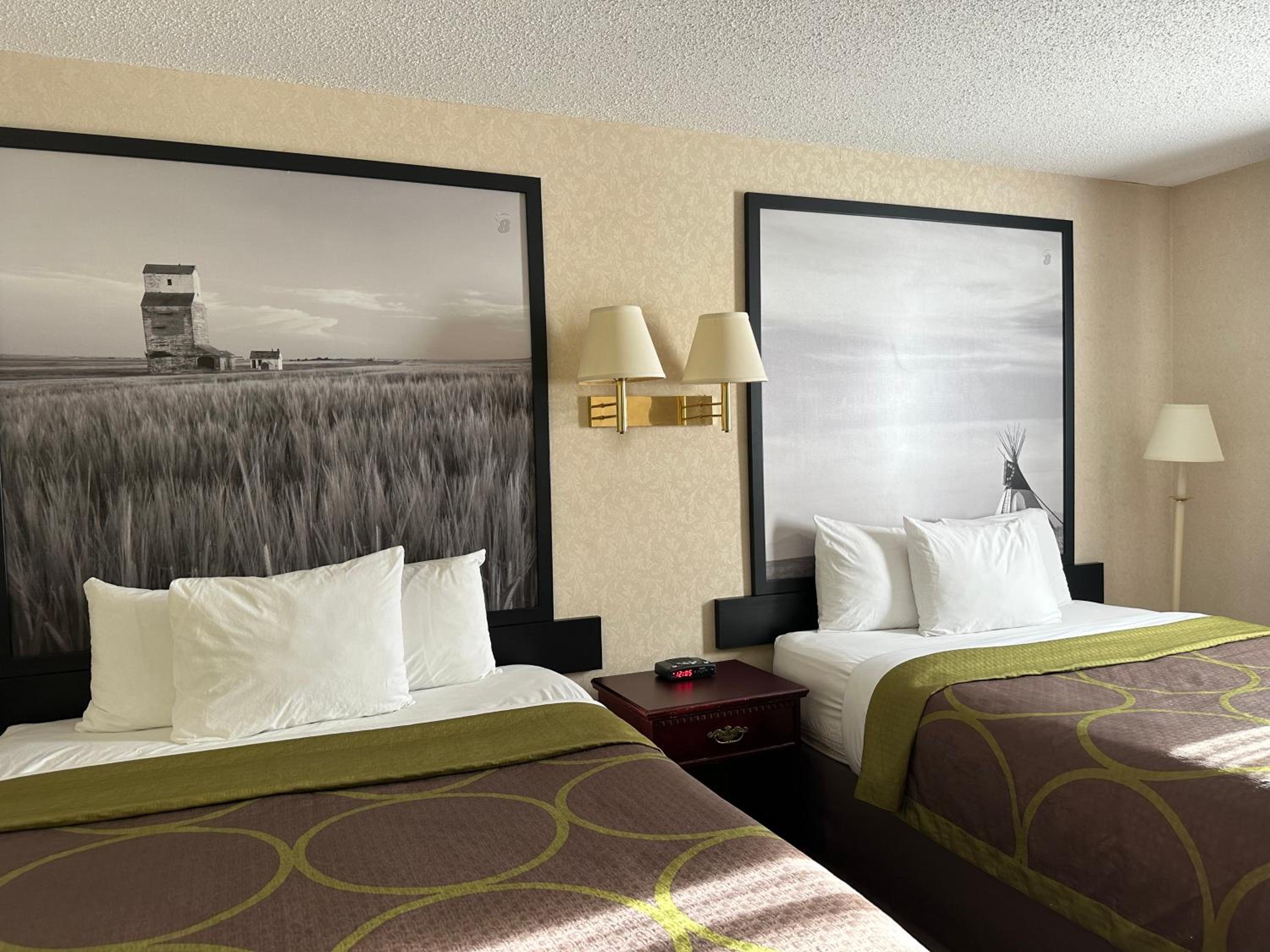 Studio Suite with 2 Double Beds  Non-Smoking - Photo 4