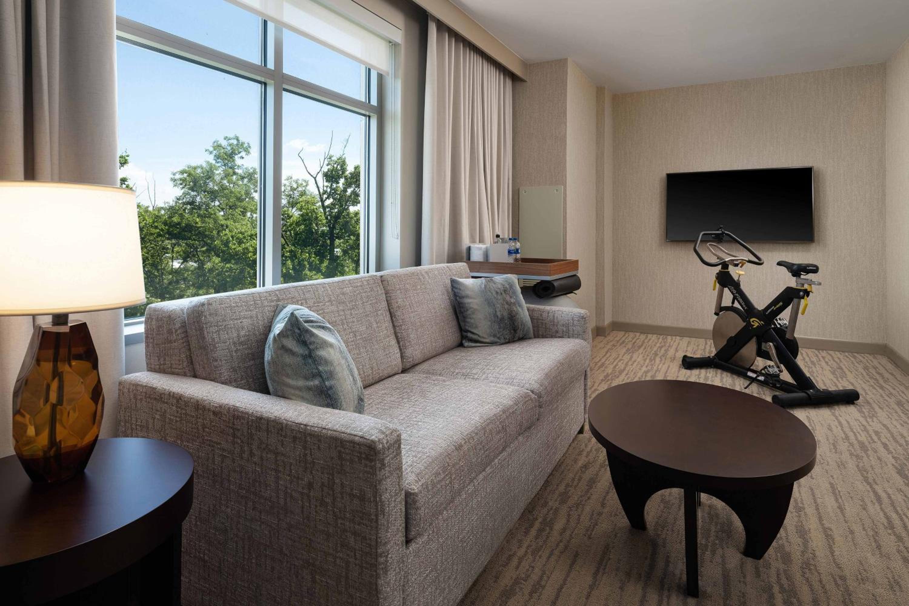 WestinWORKOUT Room, Suite, 1 King - Photo 1