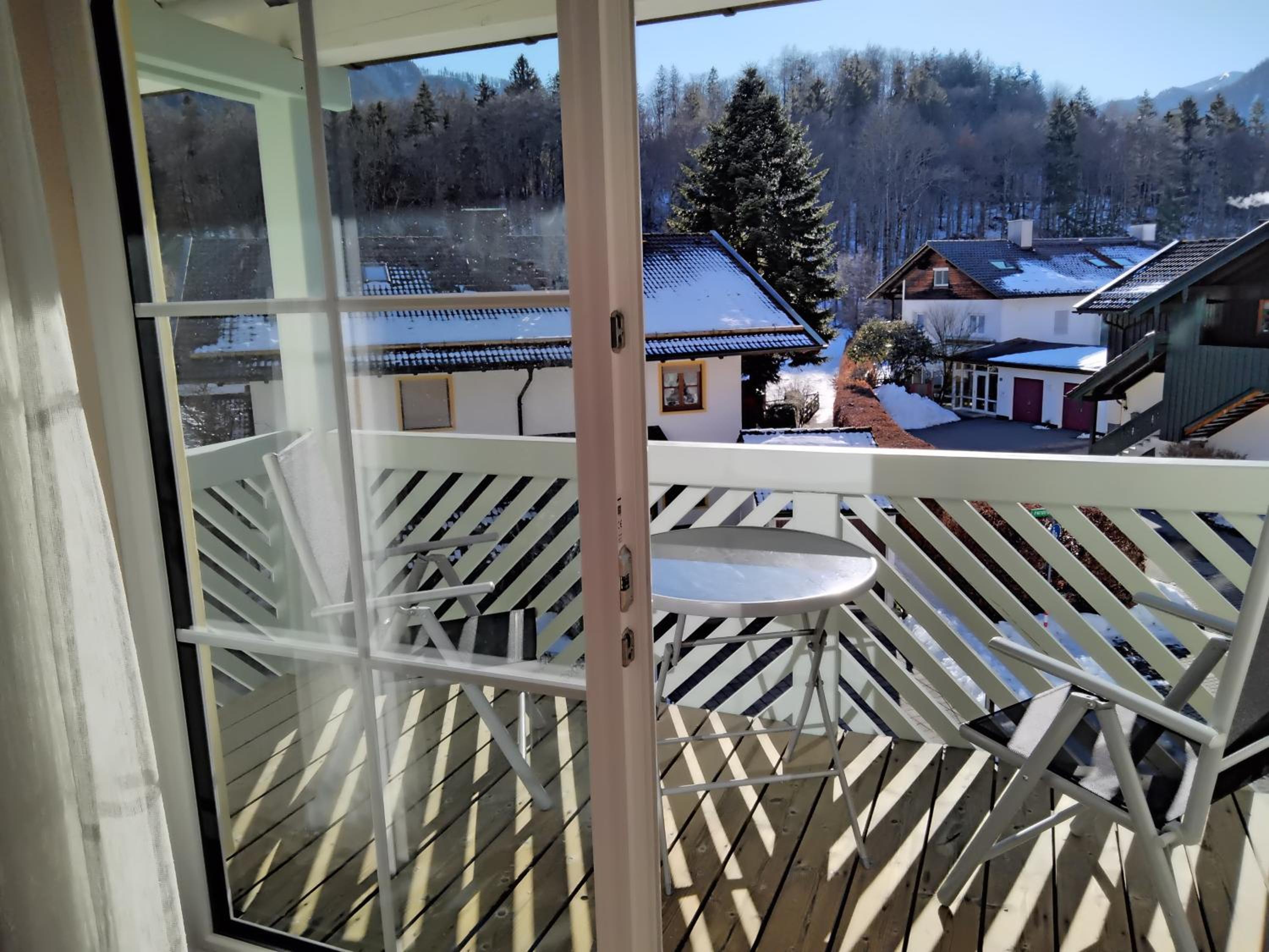 Apartment with Balcony photo 3