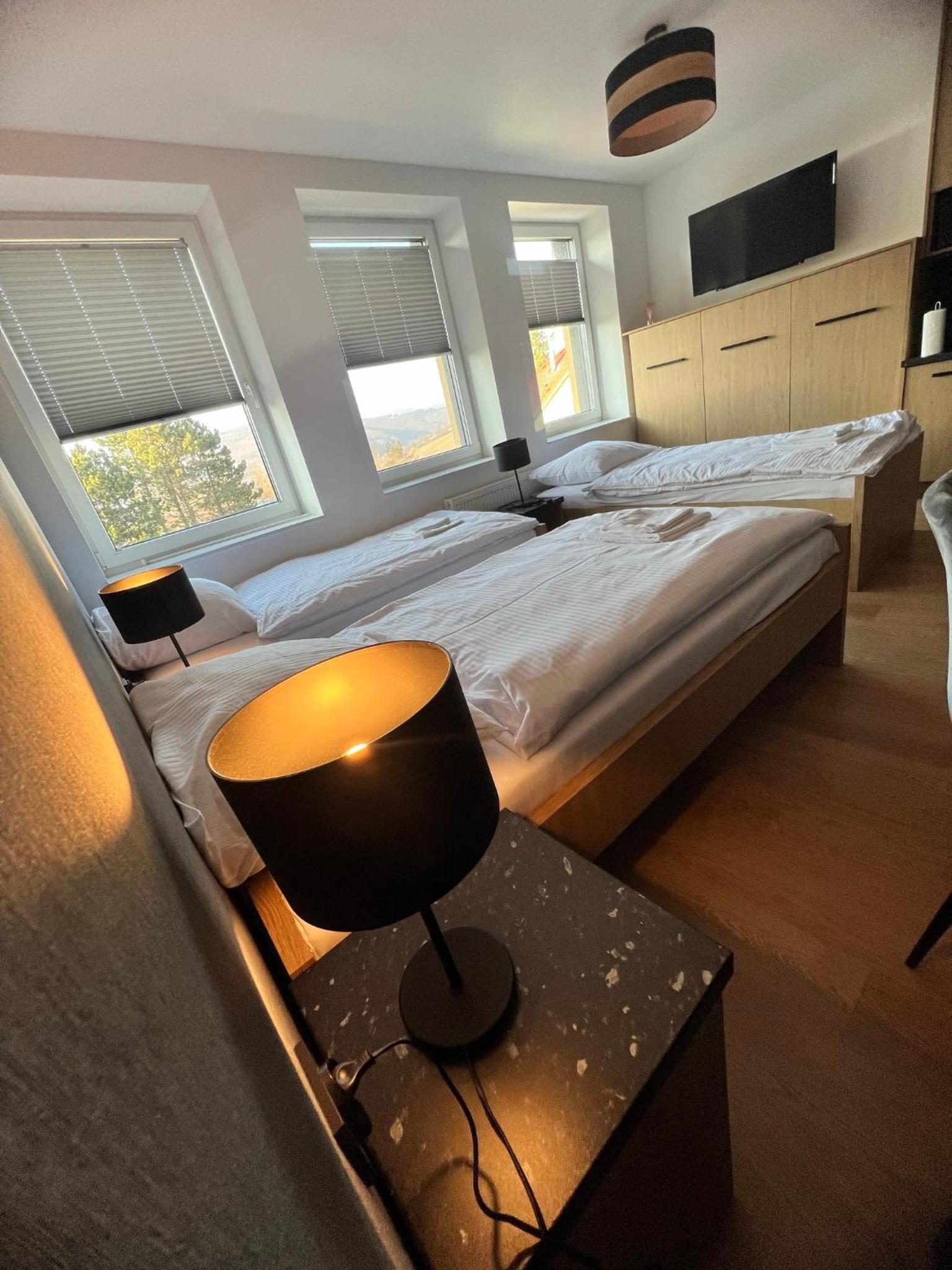 Apartment photo 2