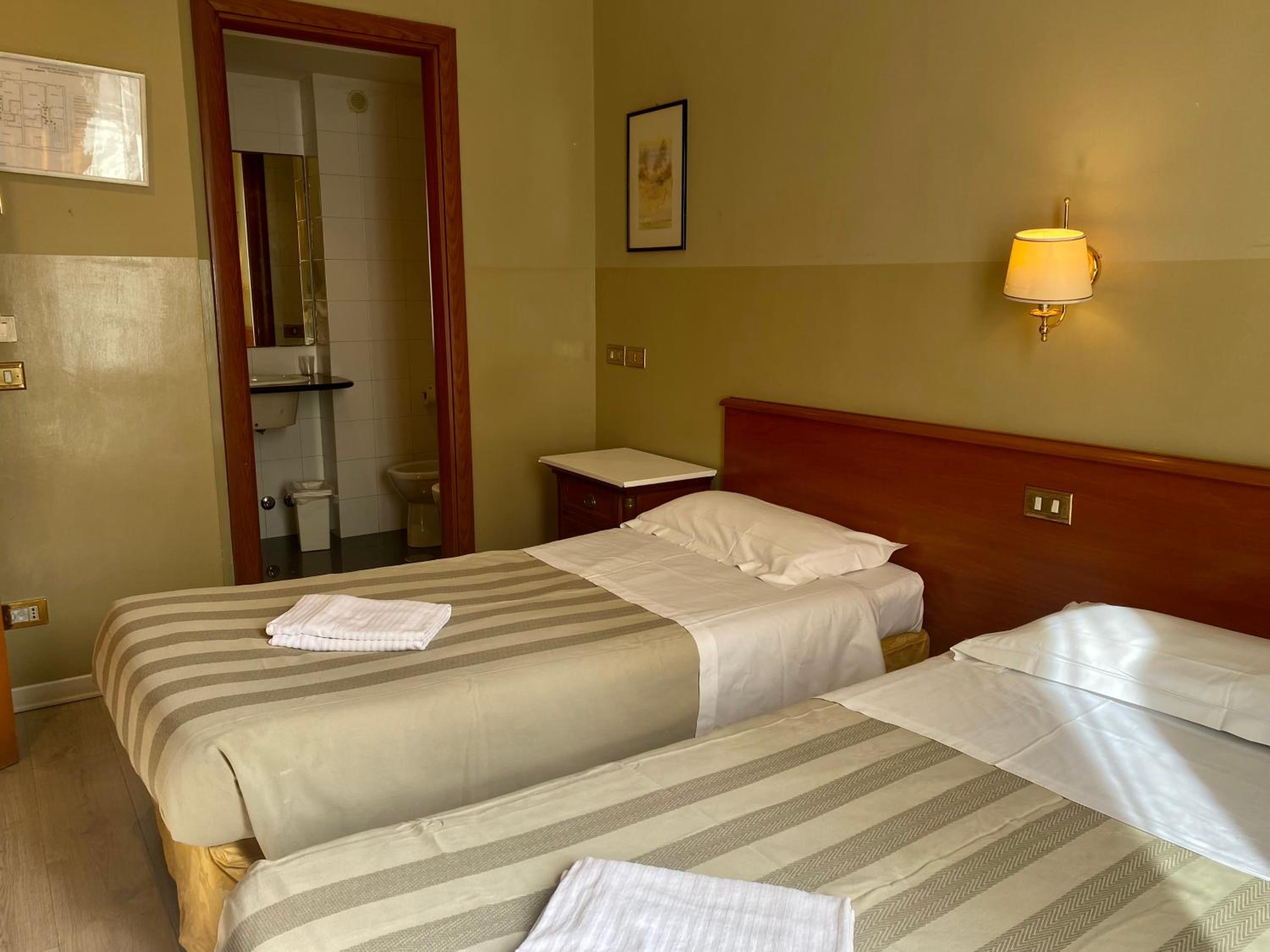 Twin Room photo 2