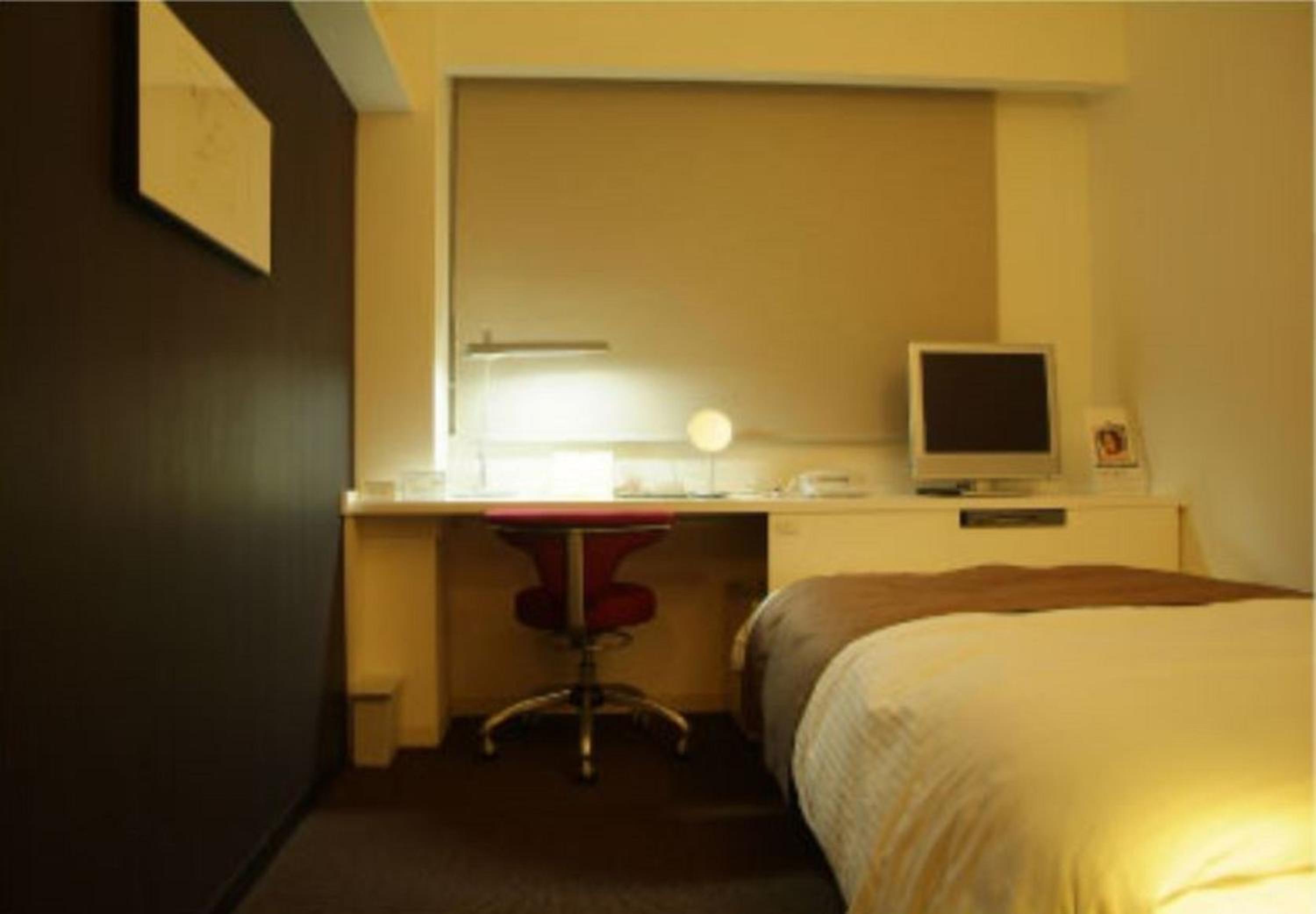 Single Room - Smoking photo 1
