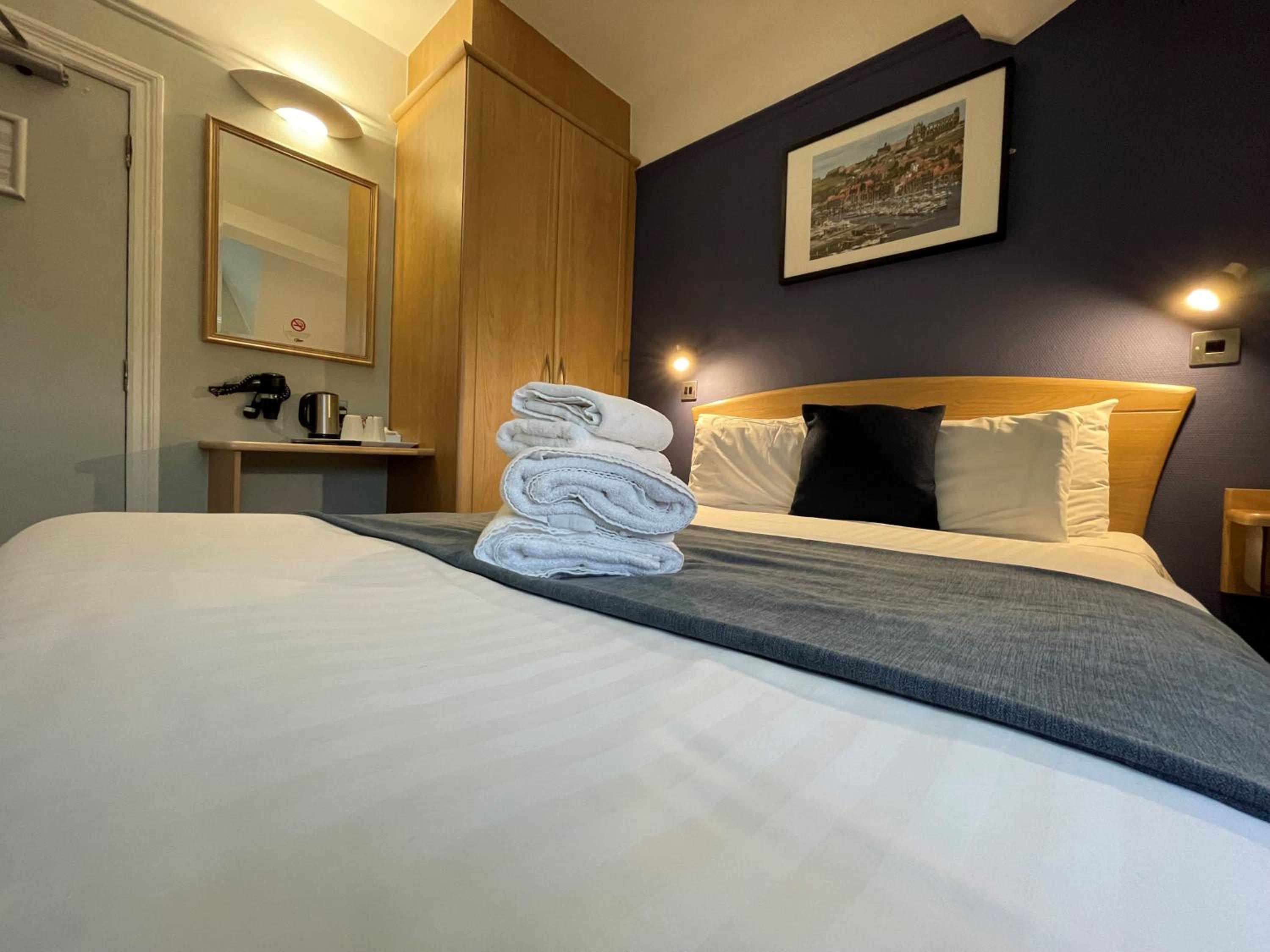 Double Room with Shared Bathroom
