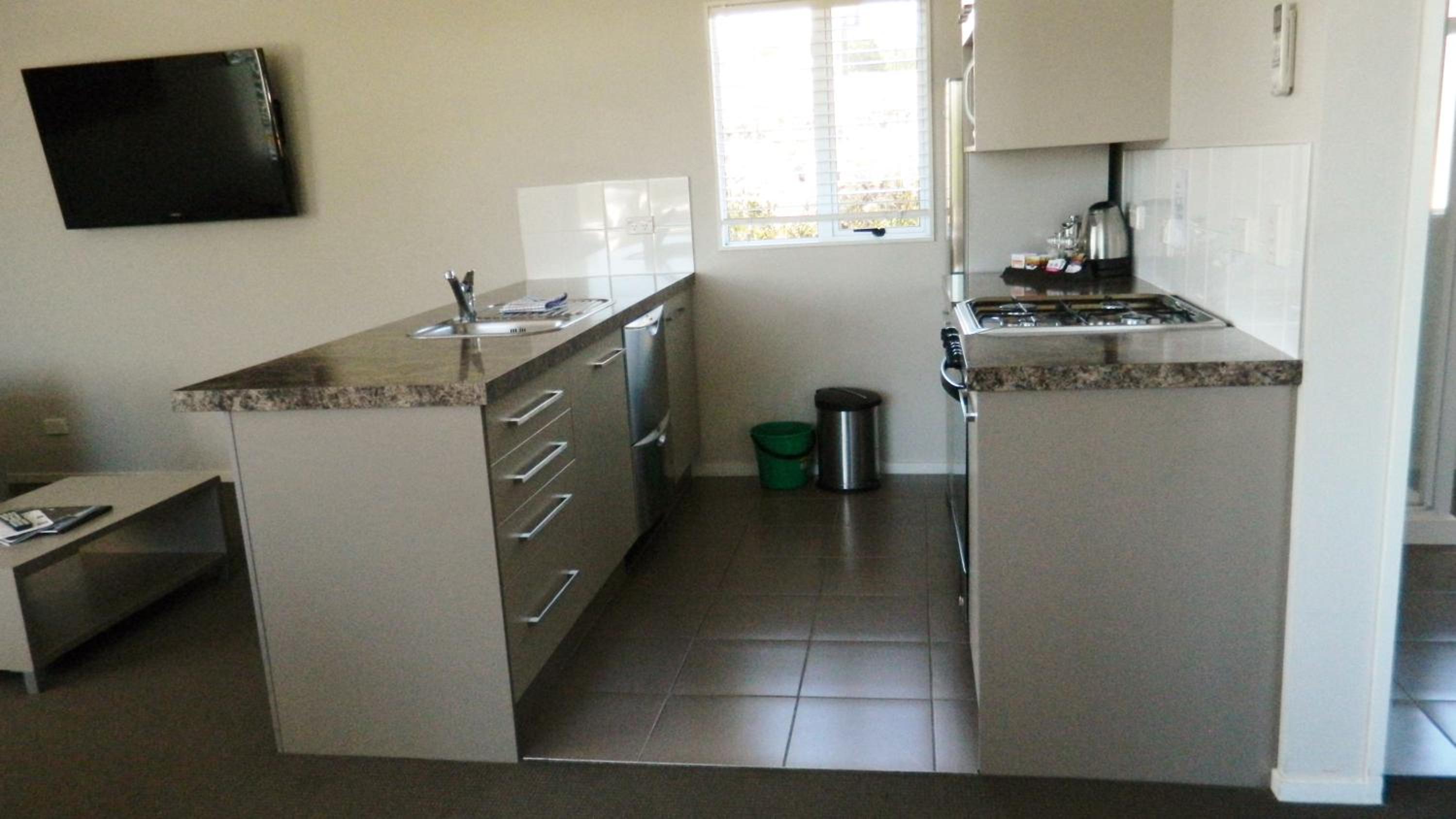 Deluxe Three-Bedroom Chalet - Photo 4