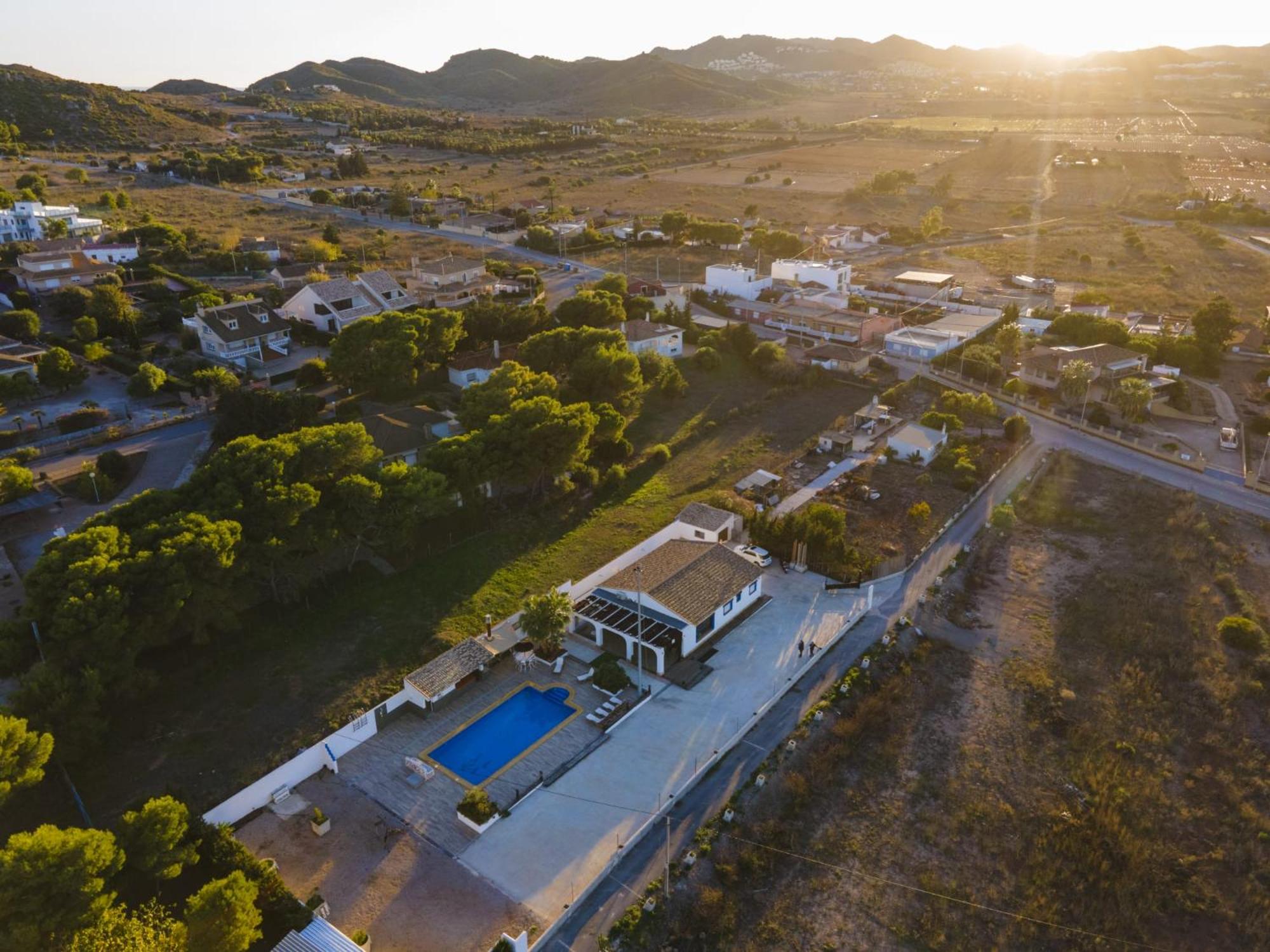 Villa photo 2