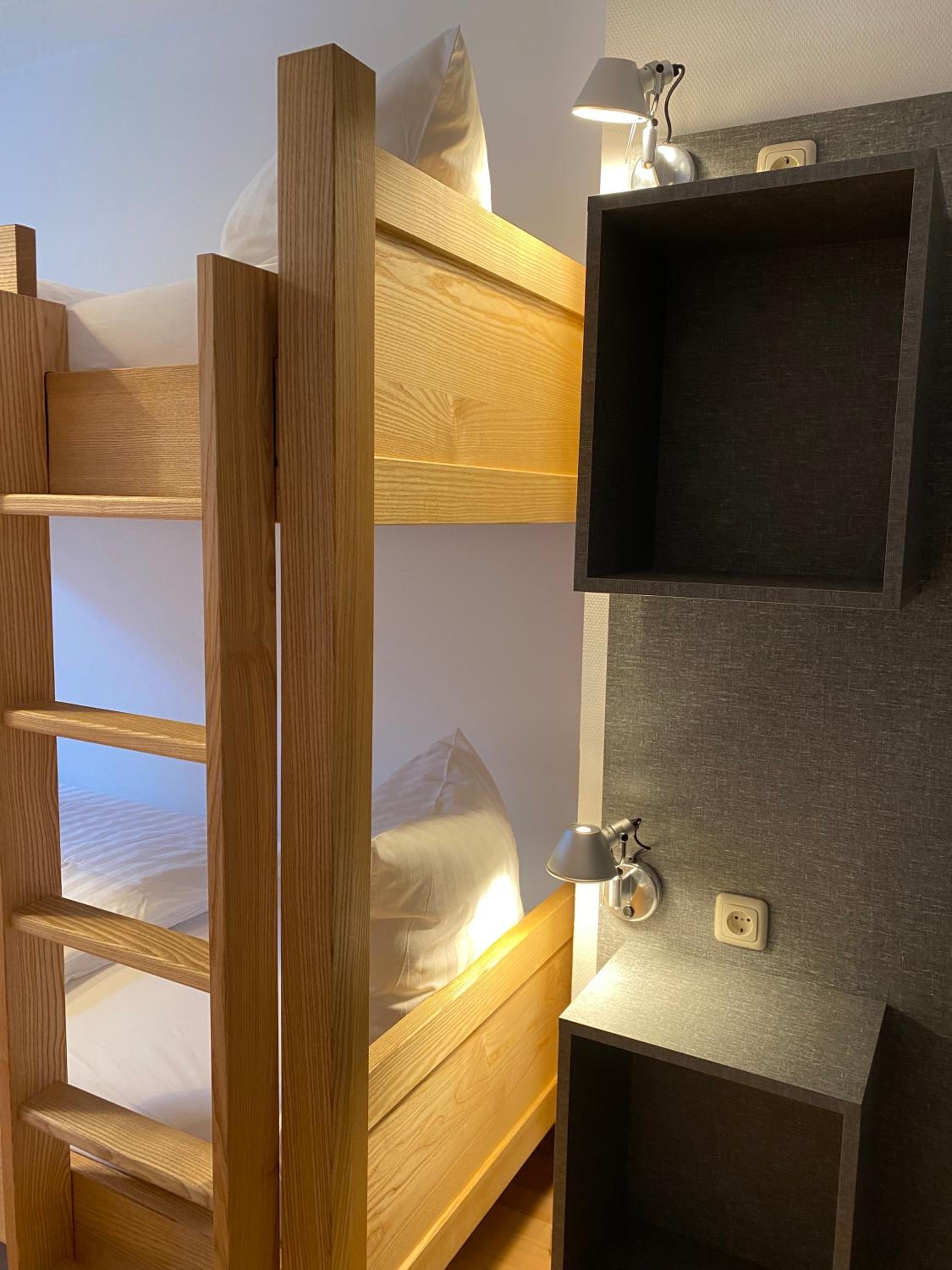 Bed in 4-Bed Mixed Dormitory Room photo 2