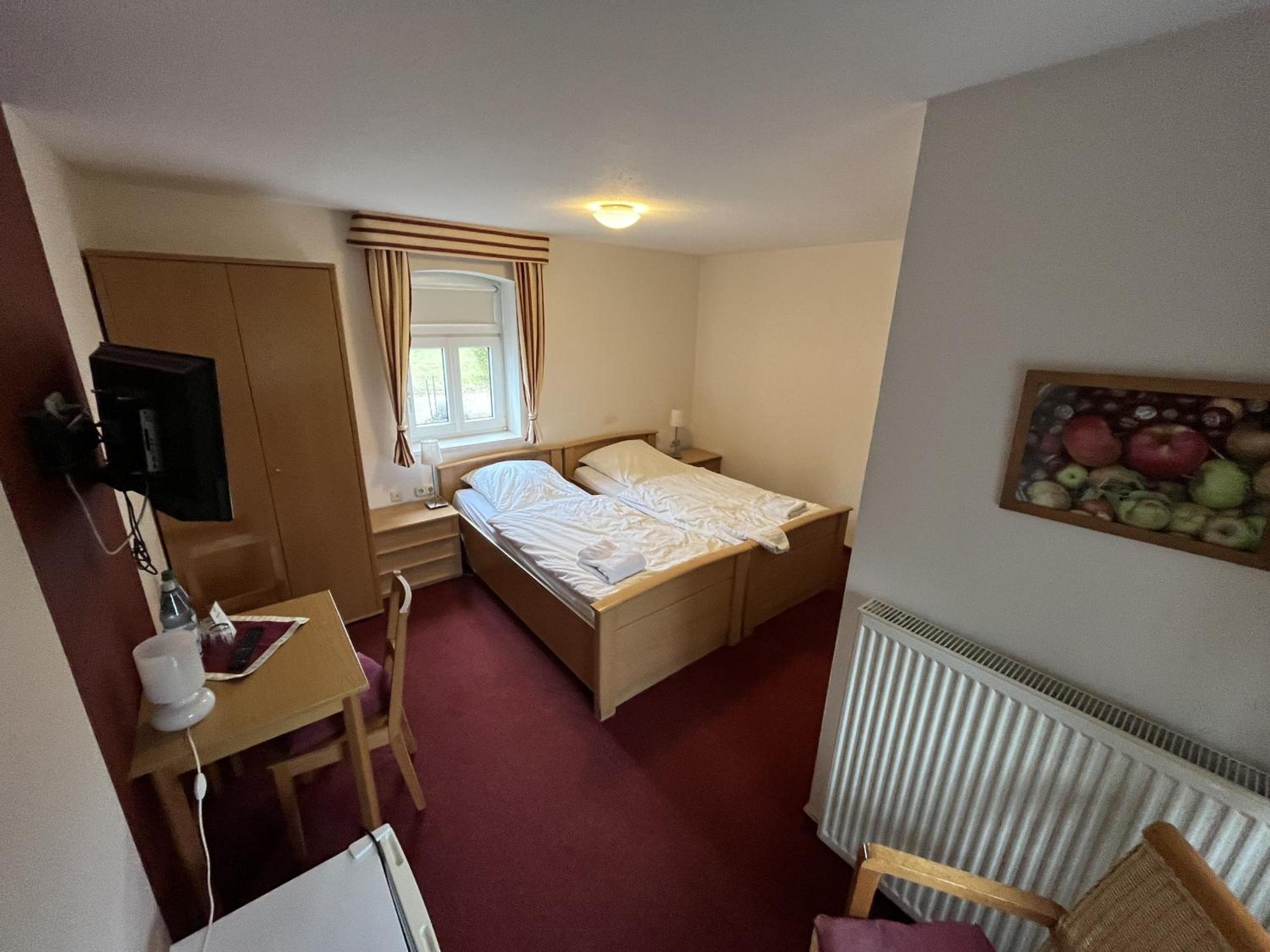Standard Double Room photo 2